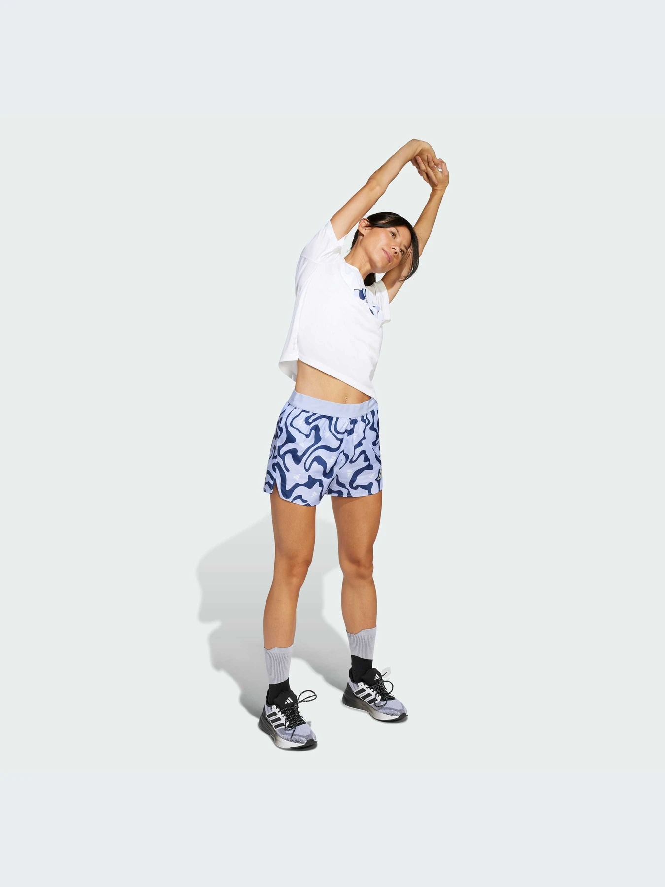 Шорты Adidas модель JD2346-KZ Шорты Adidas модель JD2346-KZ Фото