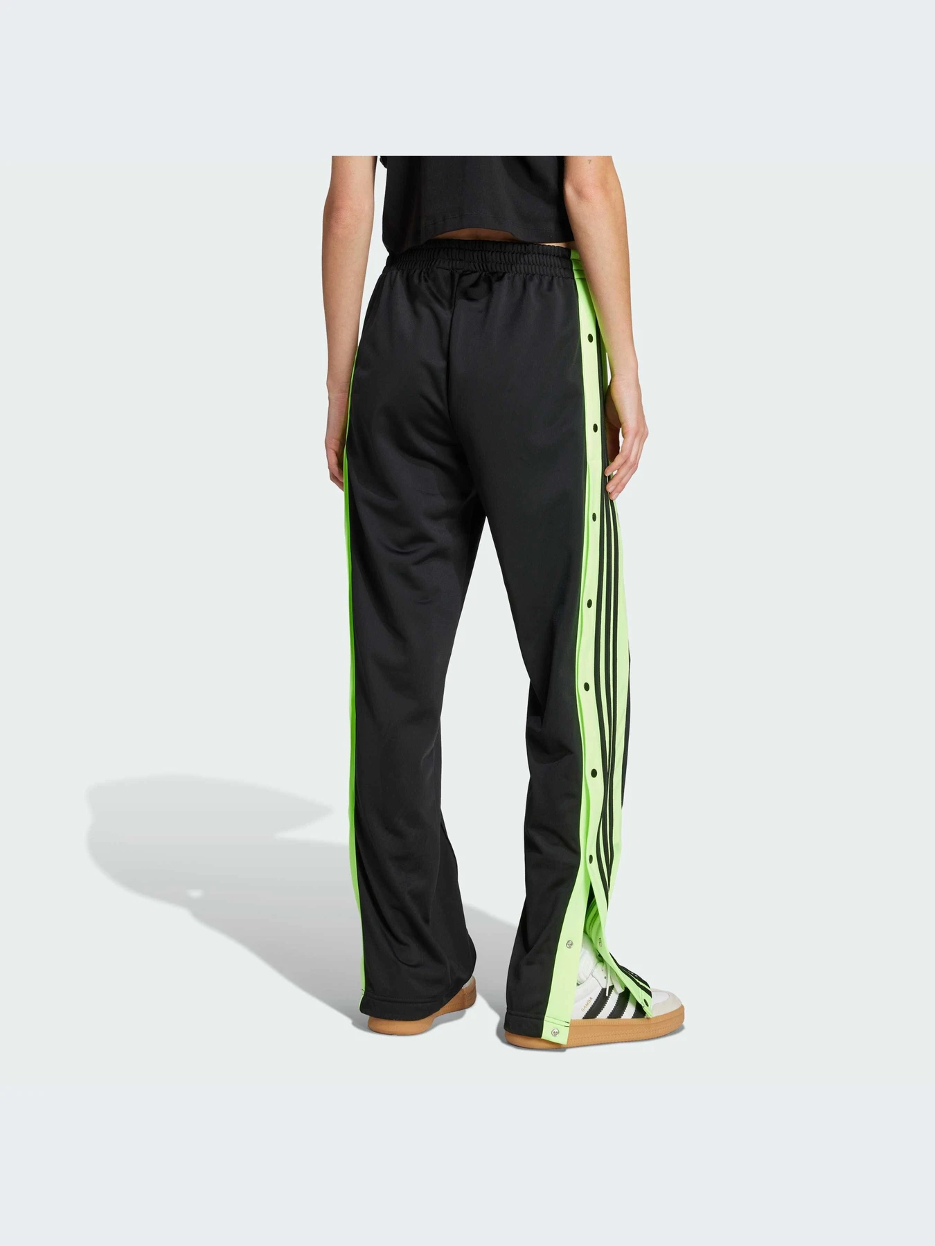 Брюки Adidas Adicolor модель JV7512-KZ Брюки Adidas Adicolor модель JV7512-KZ Фото