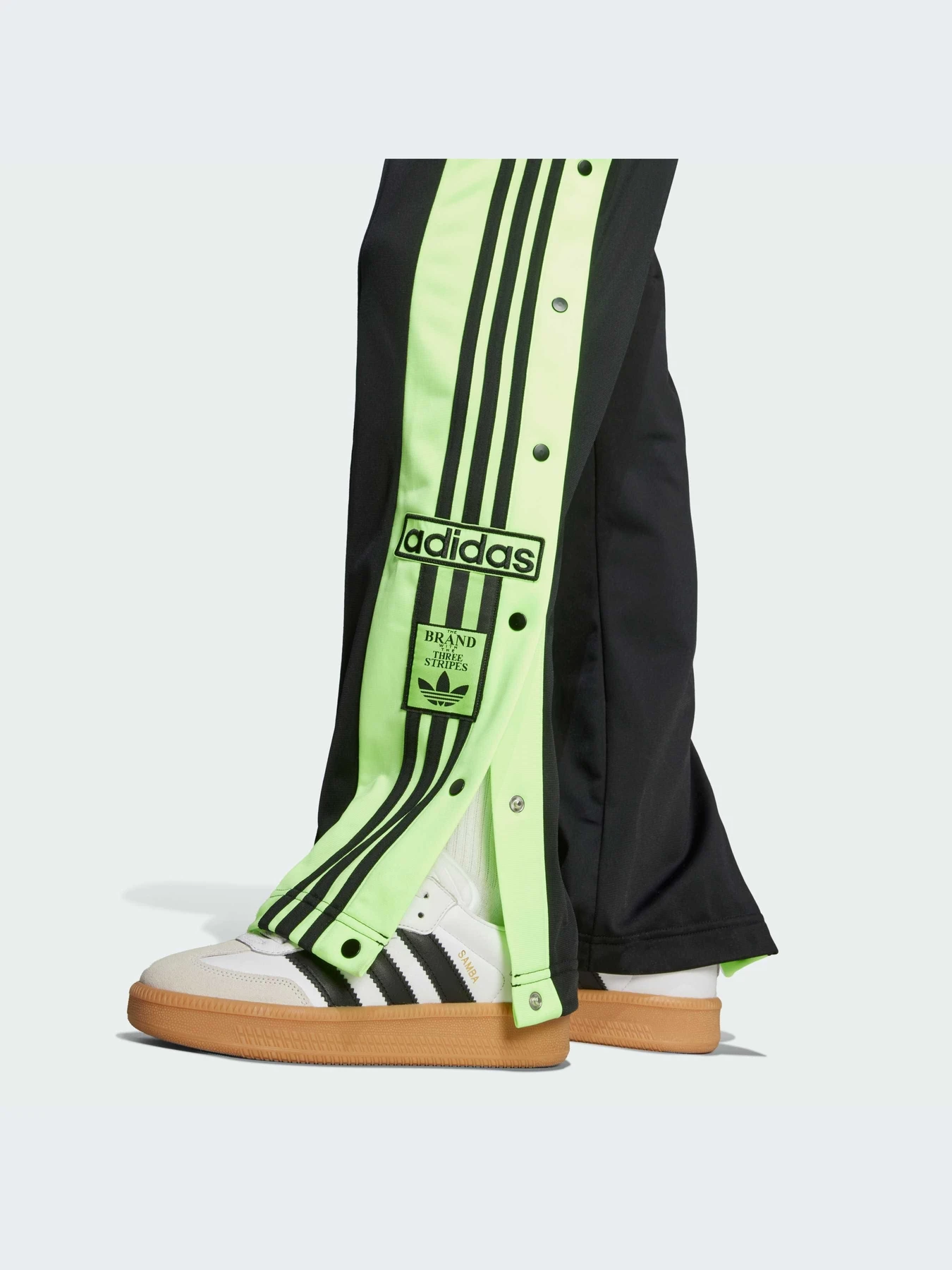 Брюки Adidas Adicolor модель JV7512-KZ Брюки Adidas Adicolor модель JV7512-KZ Фото