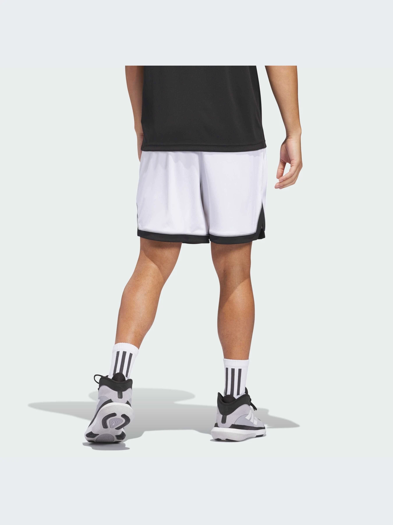 Шорты Adidas модель JN4729-KZ Шорты Adidas модель JN4729-KZ Фото