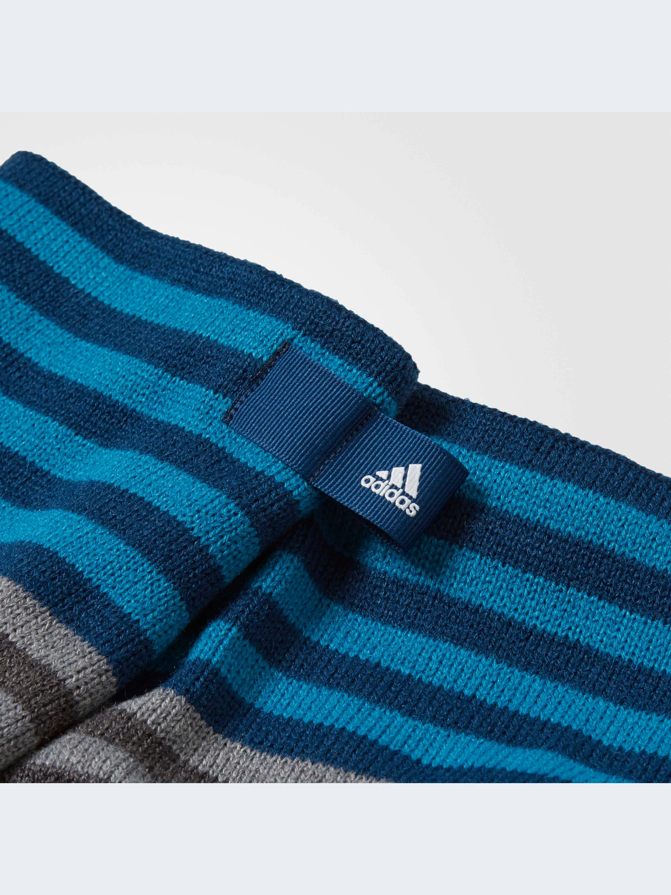 Шарфы и платки Adidas модель CD2908-KZ Шарфы и платки Adidas модель CD2908-KZ Фото