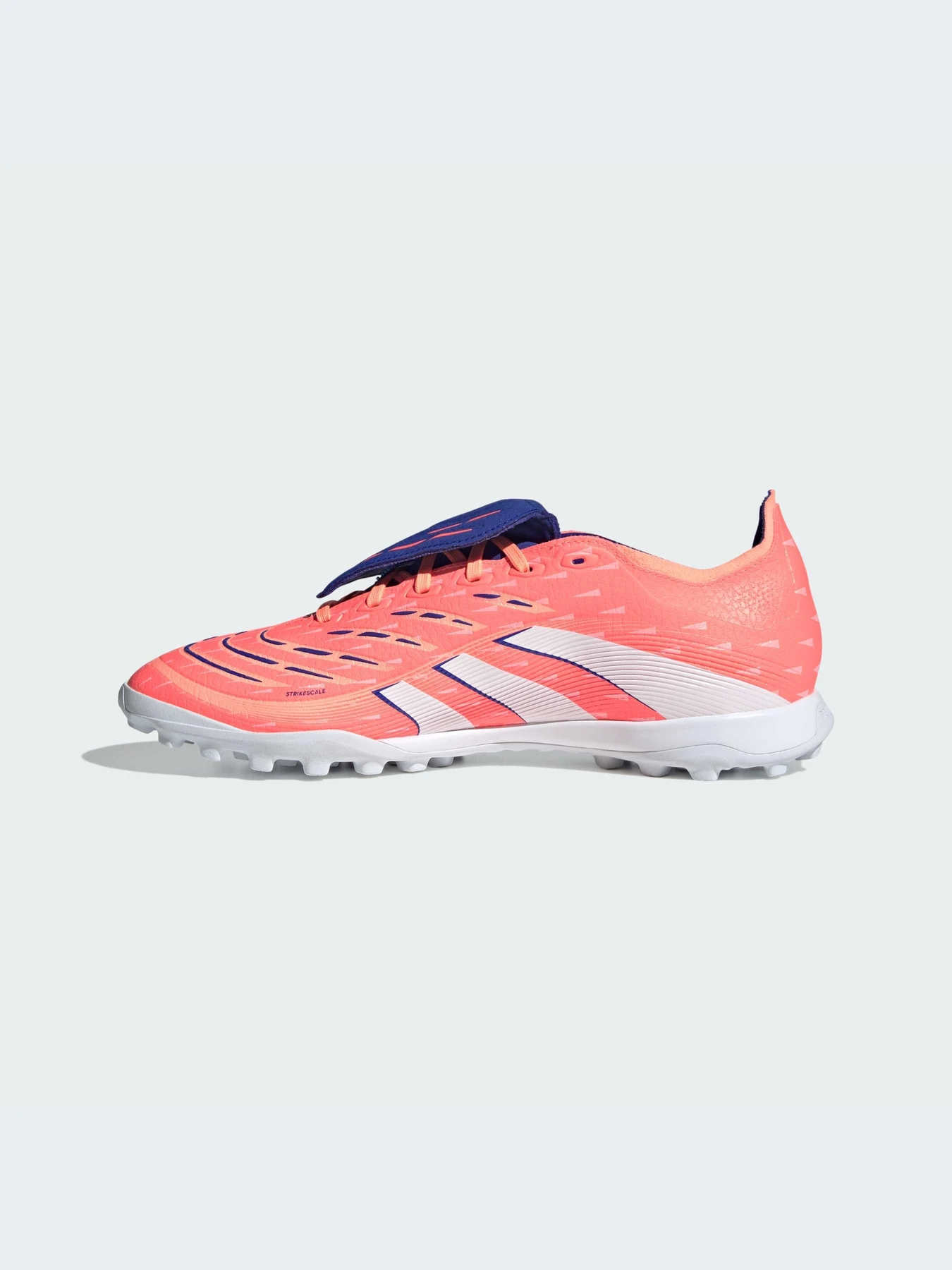 Кроссовки Adidas Predator модель JQ1074-KZ Кроссовки Adidas Predator модель JQ1074-KZ Фото