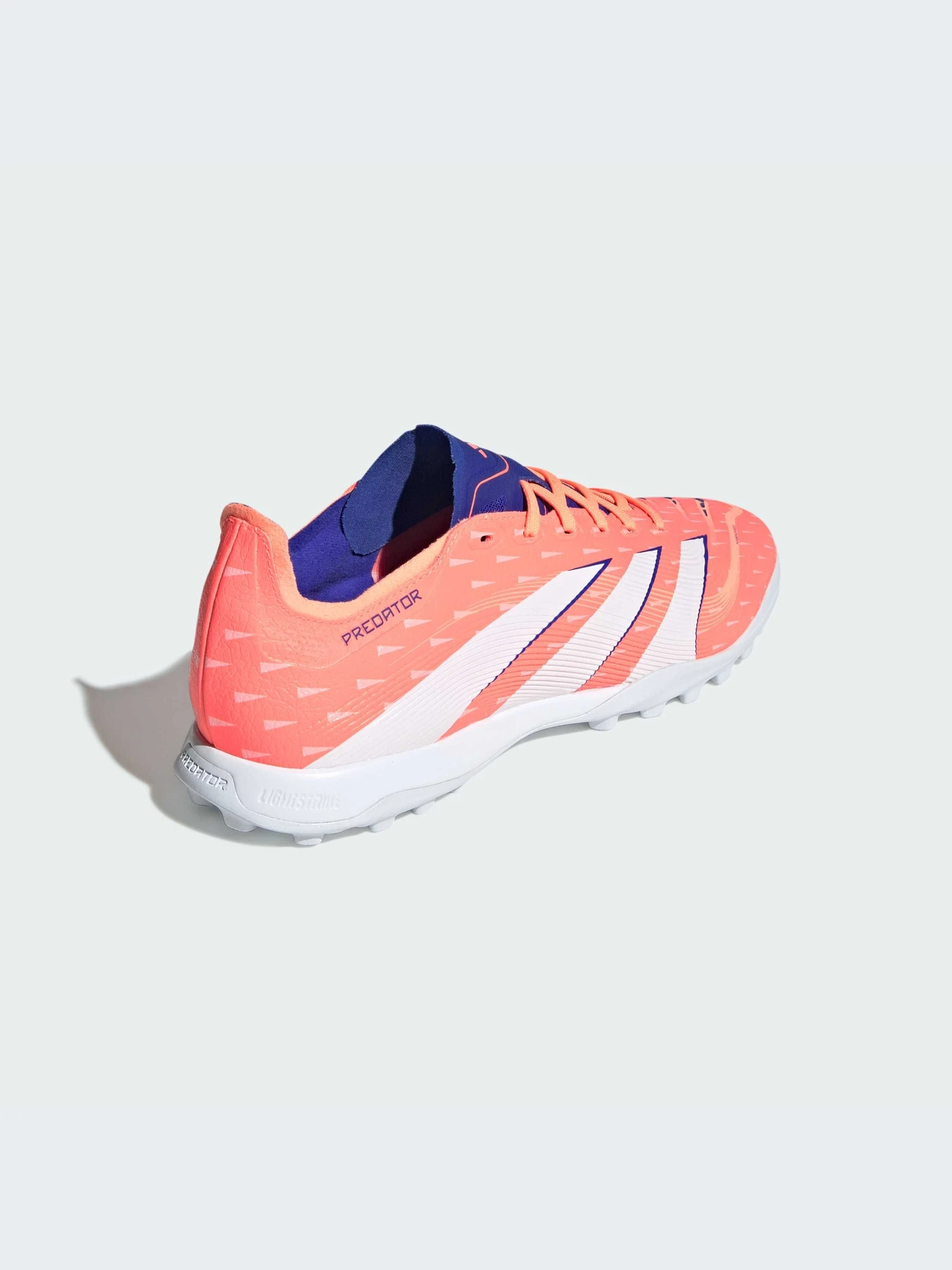 Кроссовки Adidas Predator модель JI1136-KZ Кроссовки Adidas Predator модель JI1136-KZ Фото