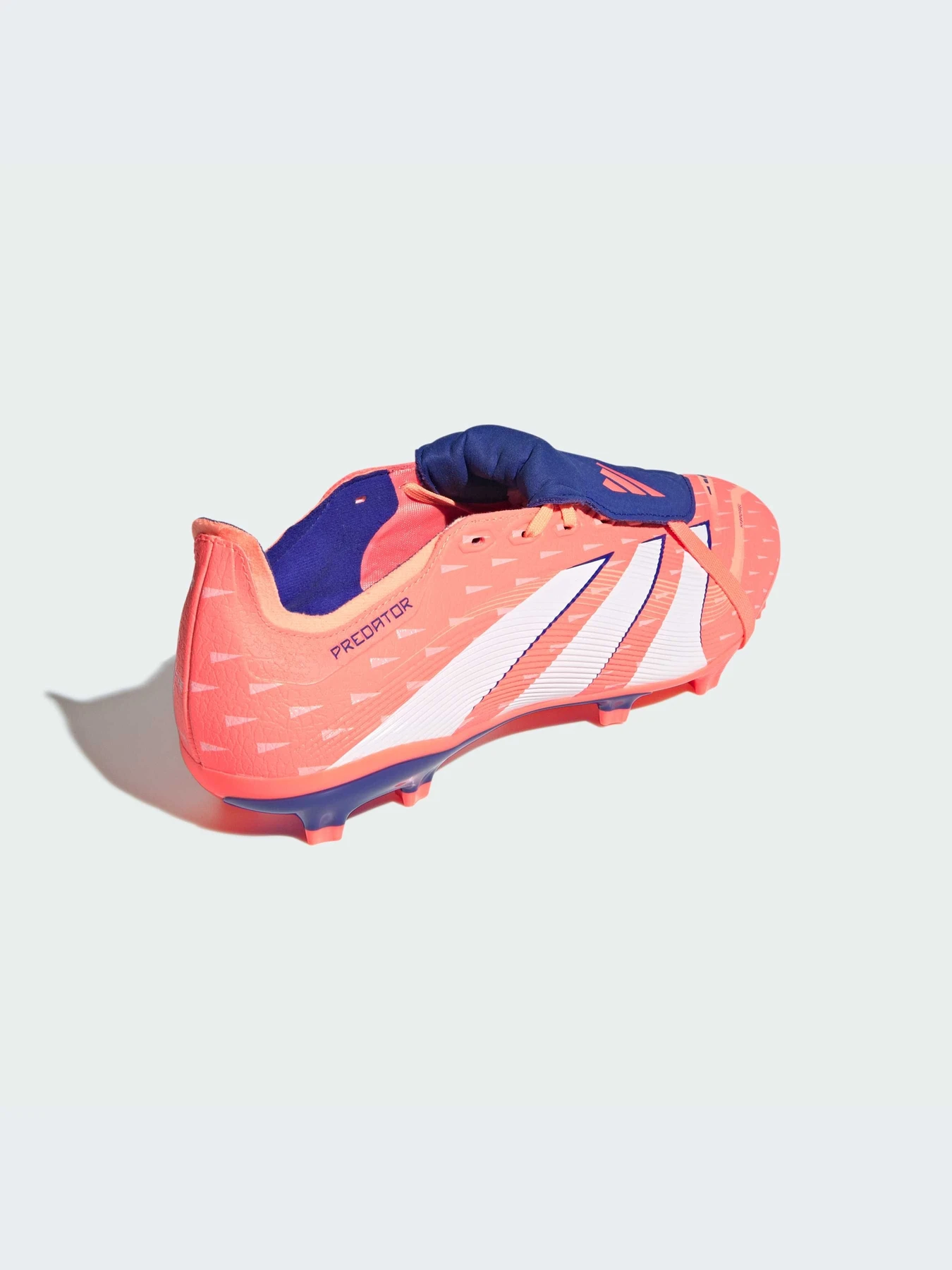 Кроссовки Adidas Predator модель JI1112-KZ Кроссовки Adidas Predator модель JI1112-KZ Фото