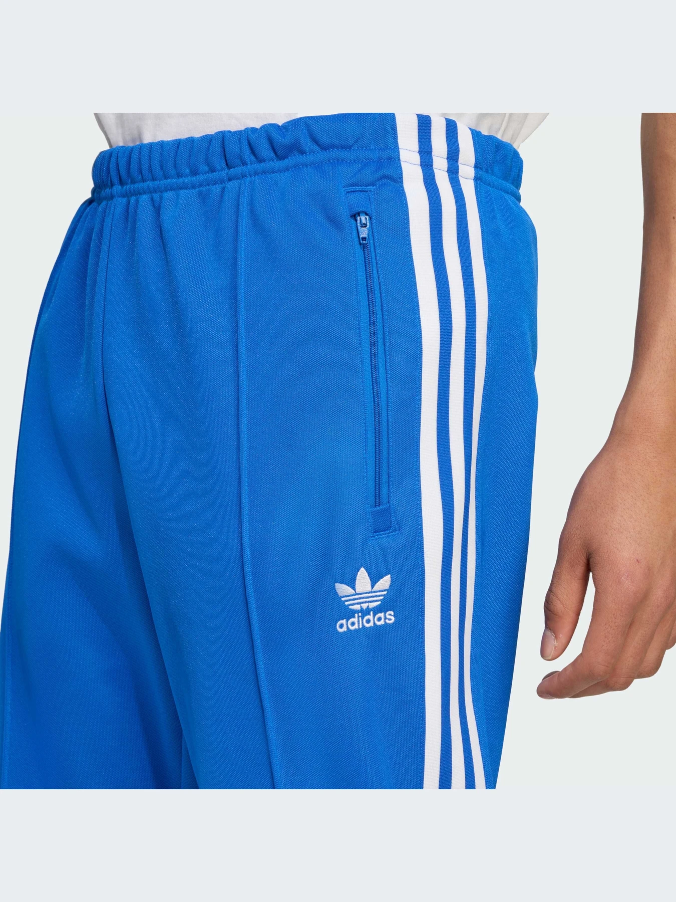 Брюки Adidas Adicolor модель KA0838-KZ Брюки Adidas Adicolor модель KA0838-KZ Фото