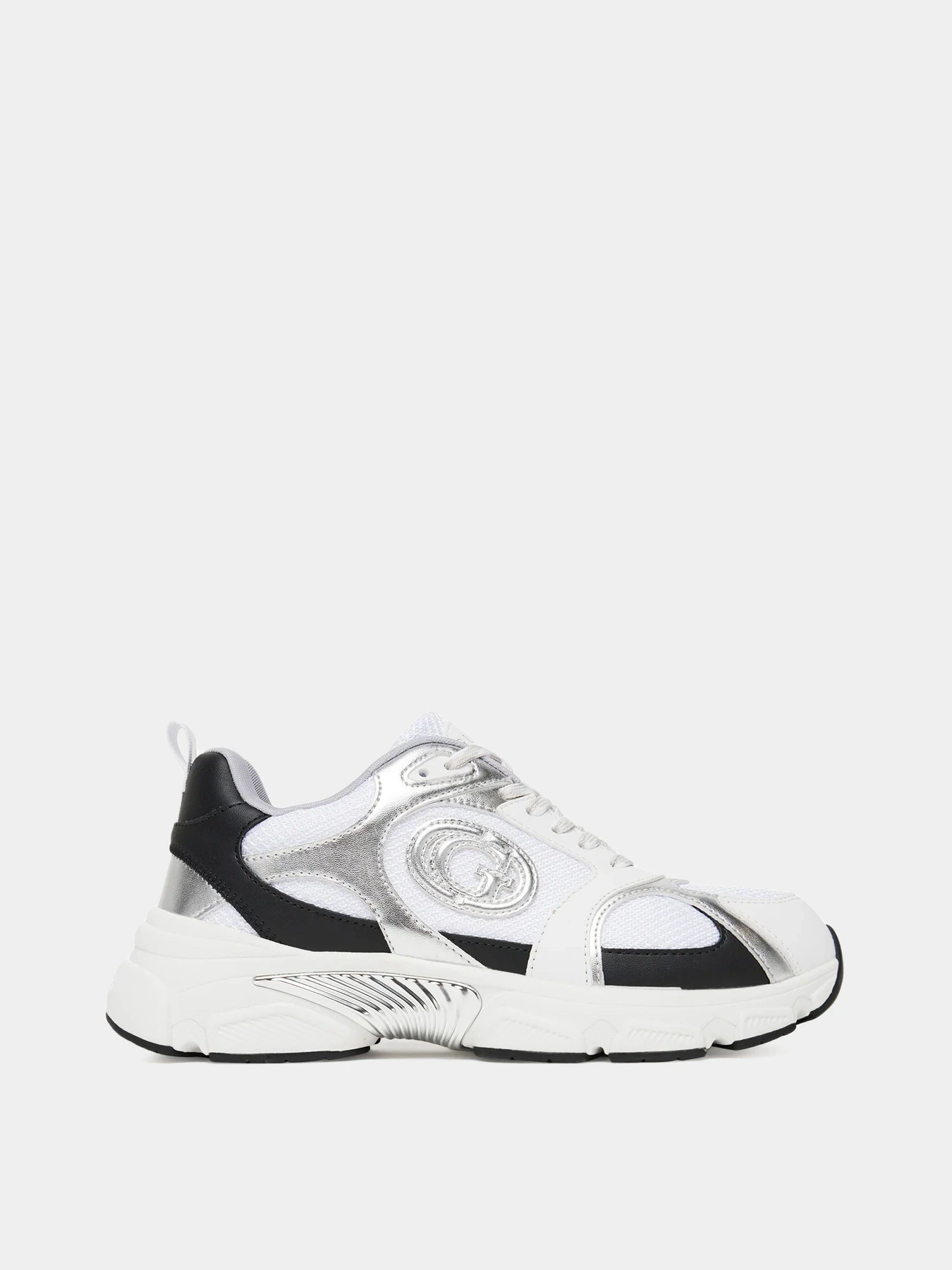 Кроссовки GUESS модель FLTIBI-ELE12-WHBLK Кроссовки GUESS модель FLTIBI-ELE12-WHBLK Фото