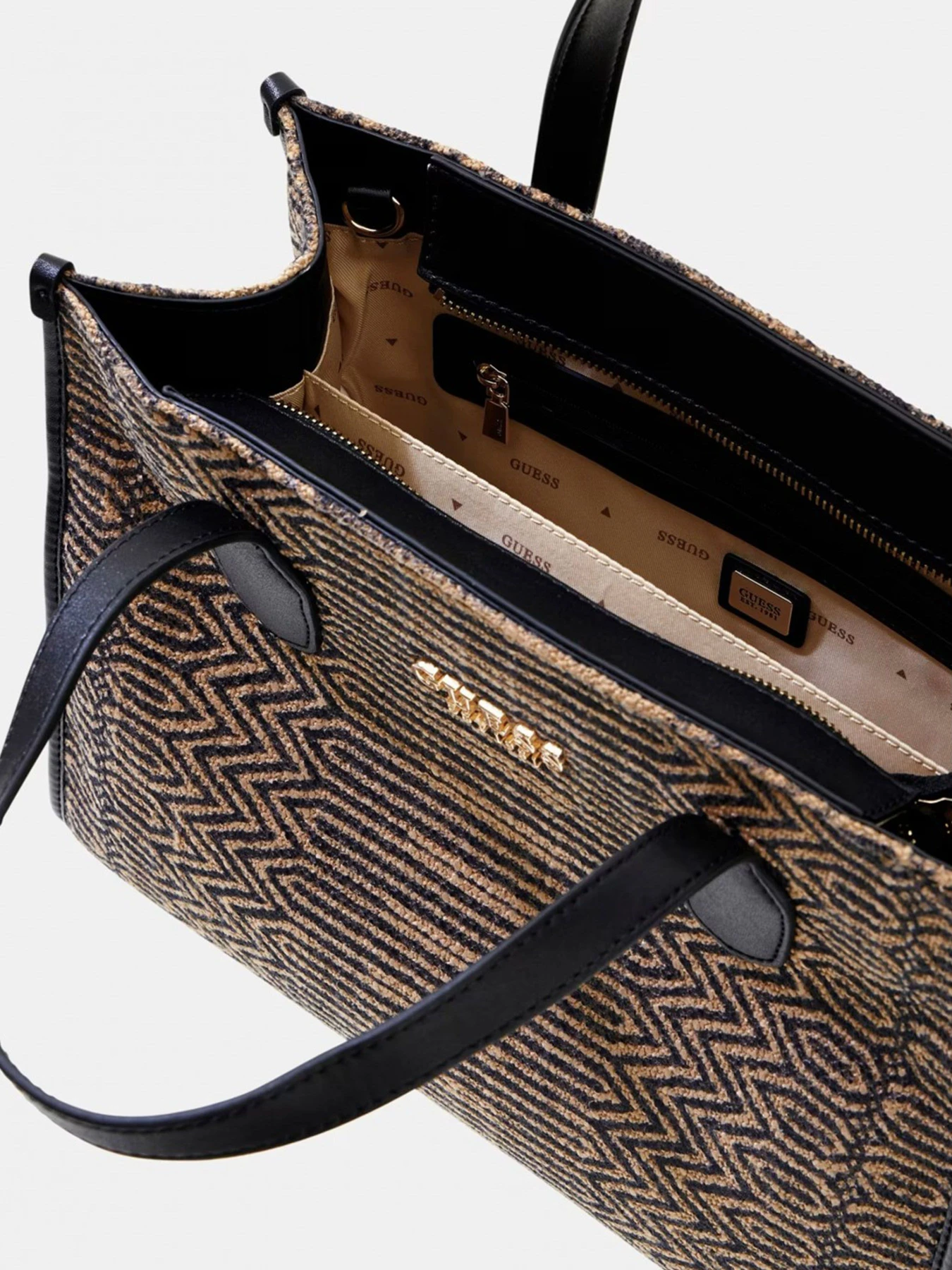 Сумки GUESS модель HWWC86-65220-NTB Фото