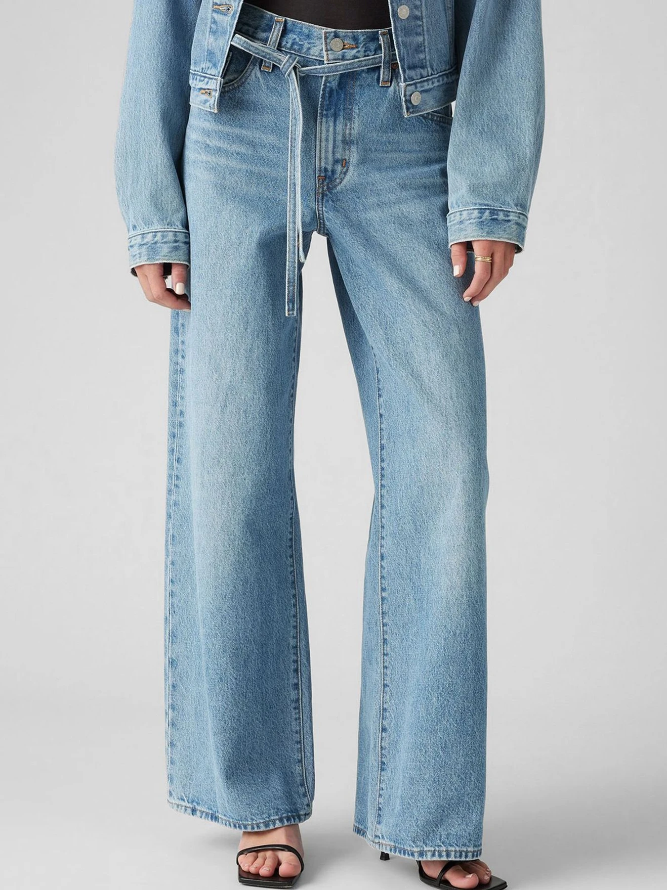 Джинсы Levi's модель A8701;0004 Фото