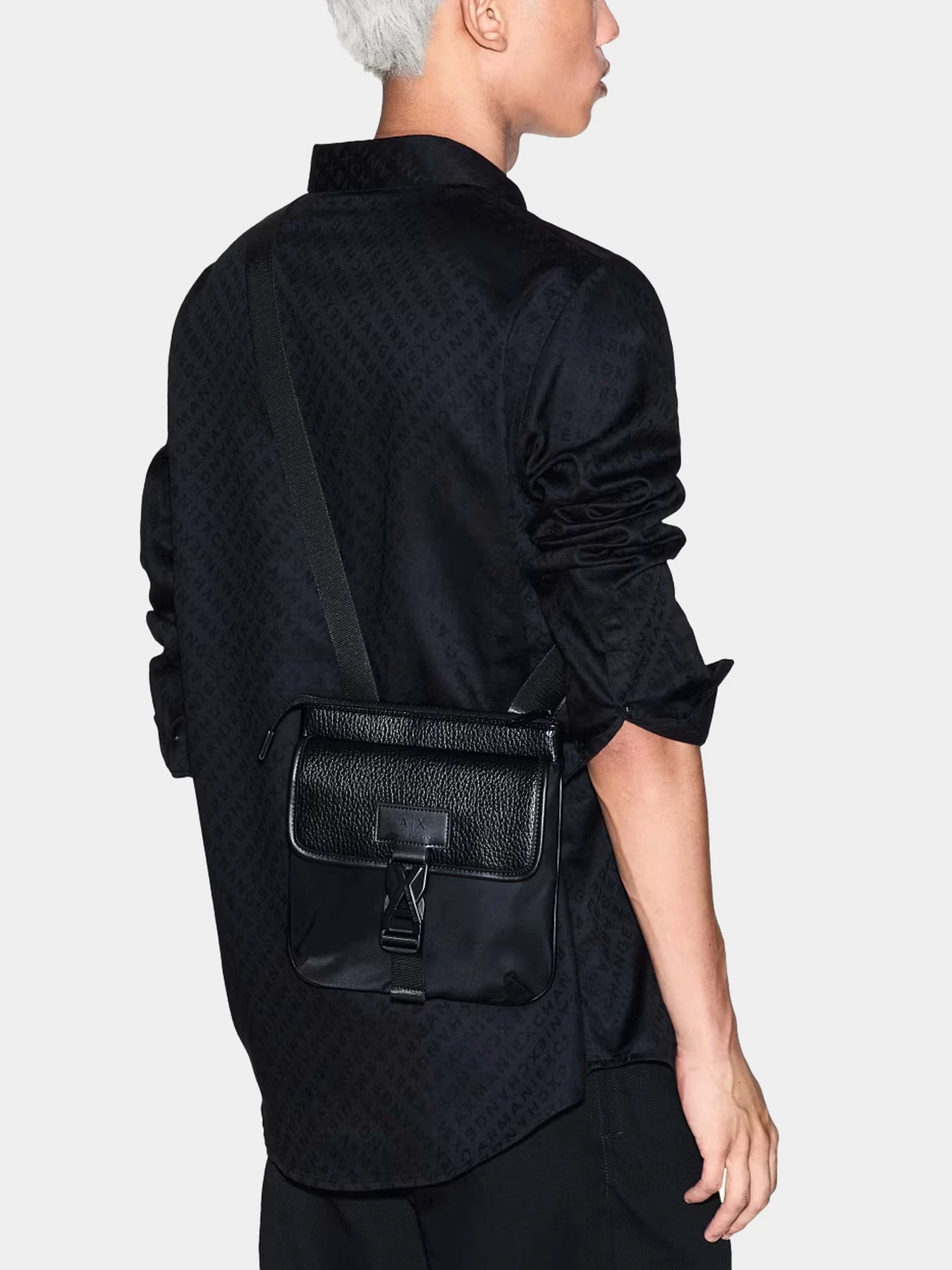 Сумки Armani Exchange модель XM002001-AF17207-MC105 Сумки Armani Exchange модель XM002001-AF17207-MC105 Фото