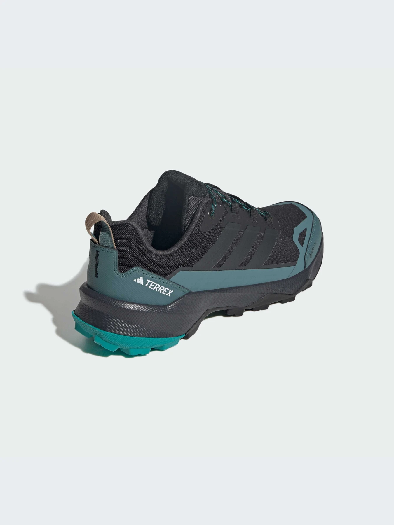 Кроссовки Adidas модель JQ2209-KZ Кроссовки Adidas модель JQ2209-KZ Фото