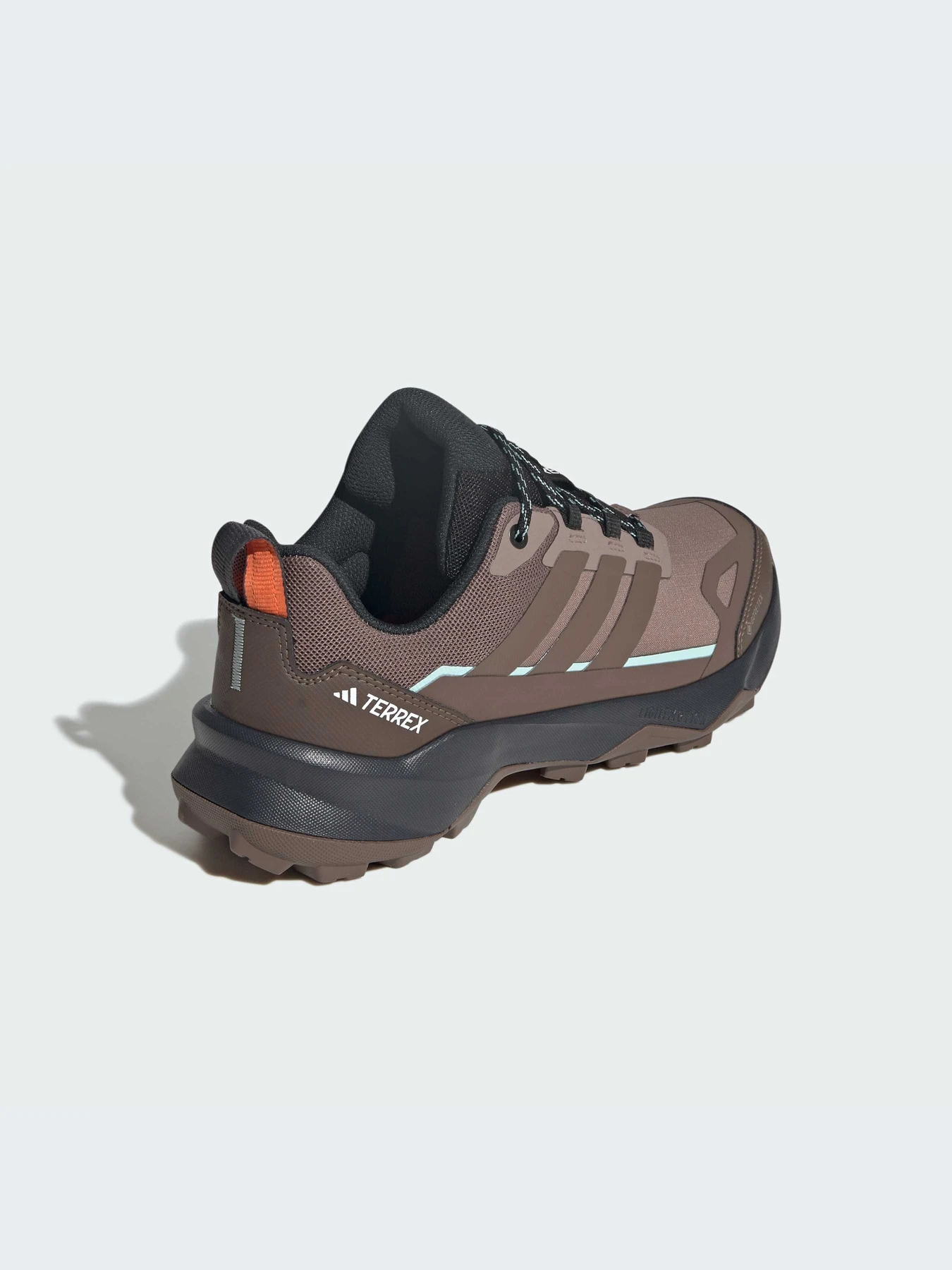 Кроссовки Adidas модель JH7806-KZ Кроссовки Adidas модель JH7806-KZ Фото