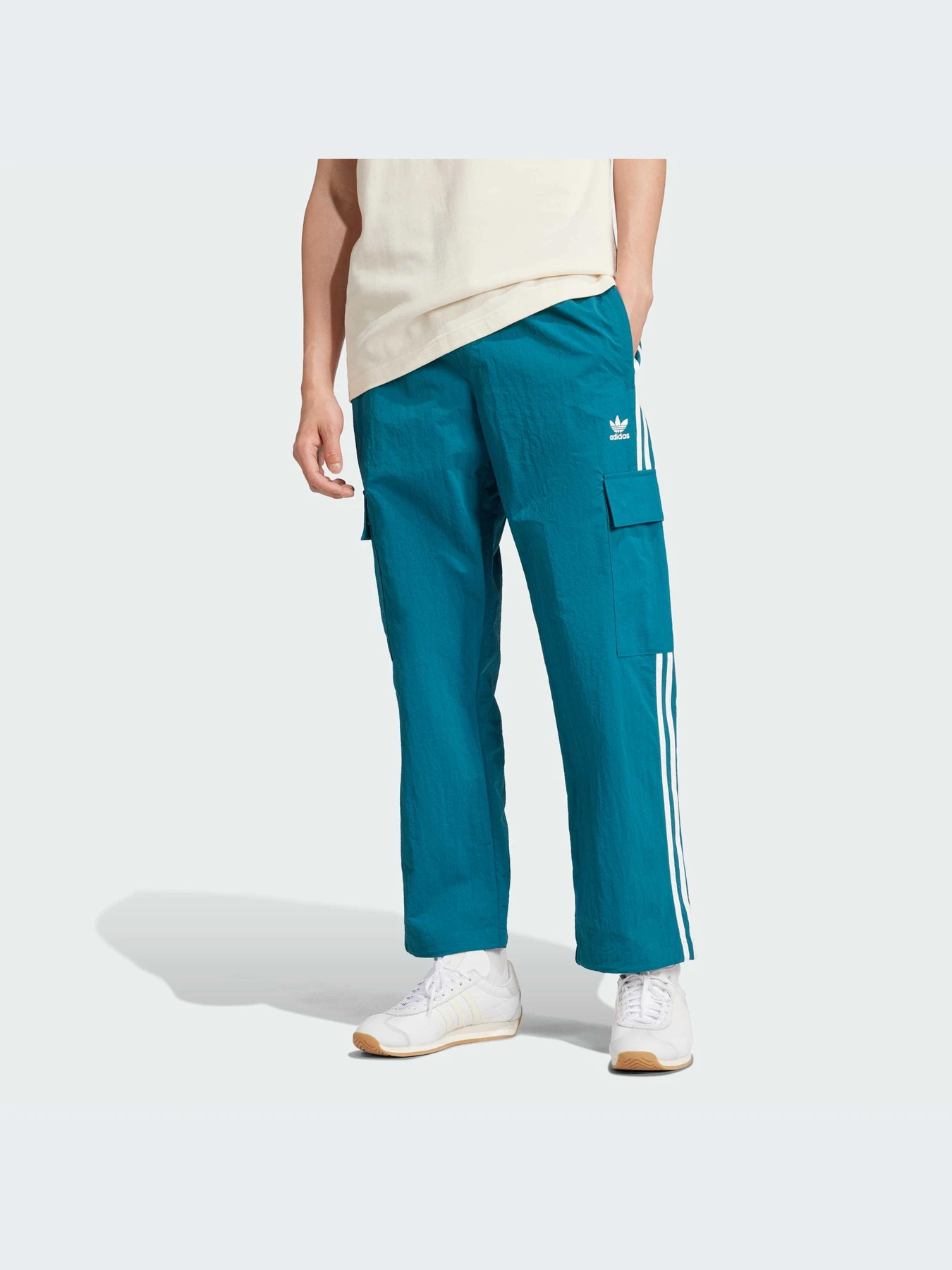 Брюки Adidas Adicolor модель IZ3065-KZ Брюки Adidas Adicolor модель IZ3065-KZ Фото