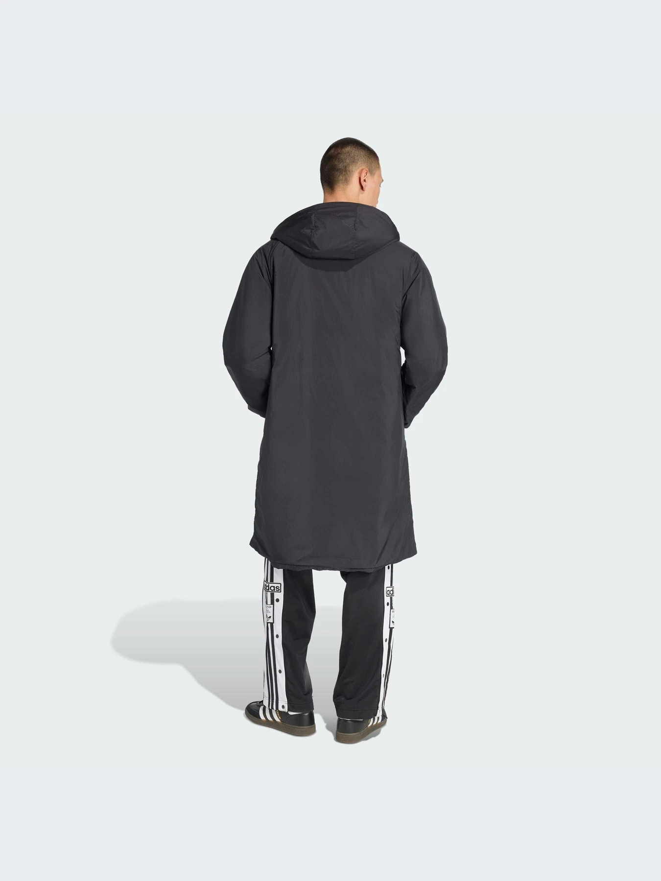 Куртки и дубленки Adidas модель JW5834-KZ Фото