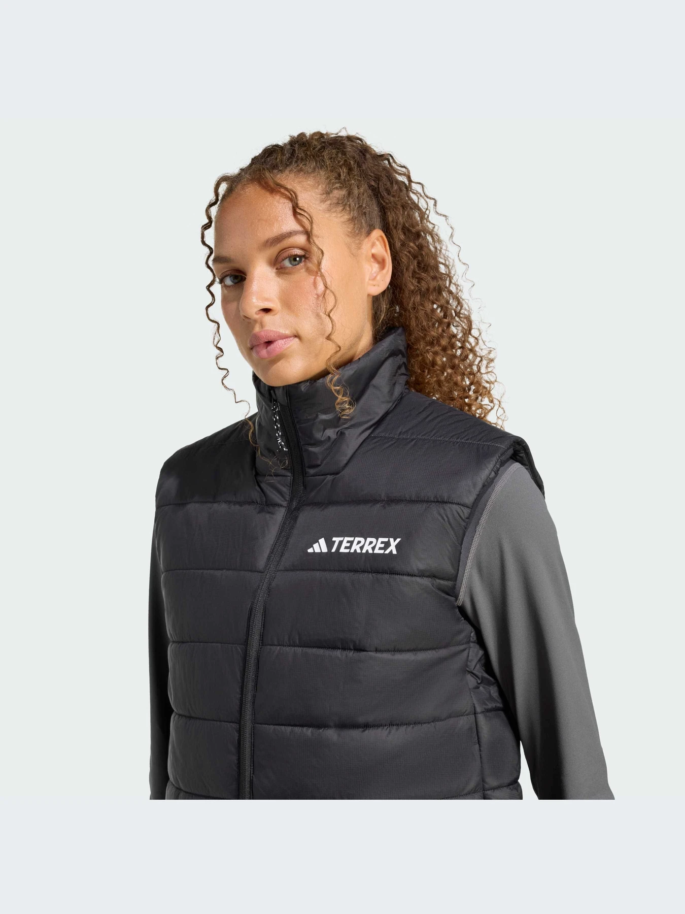 Куртки и дубленки Adidas модель KA9737-KZ Куртки и дубленки Adidas модель KA9737-KZ Фото