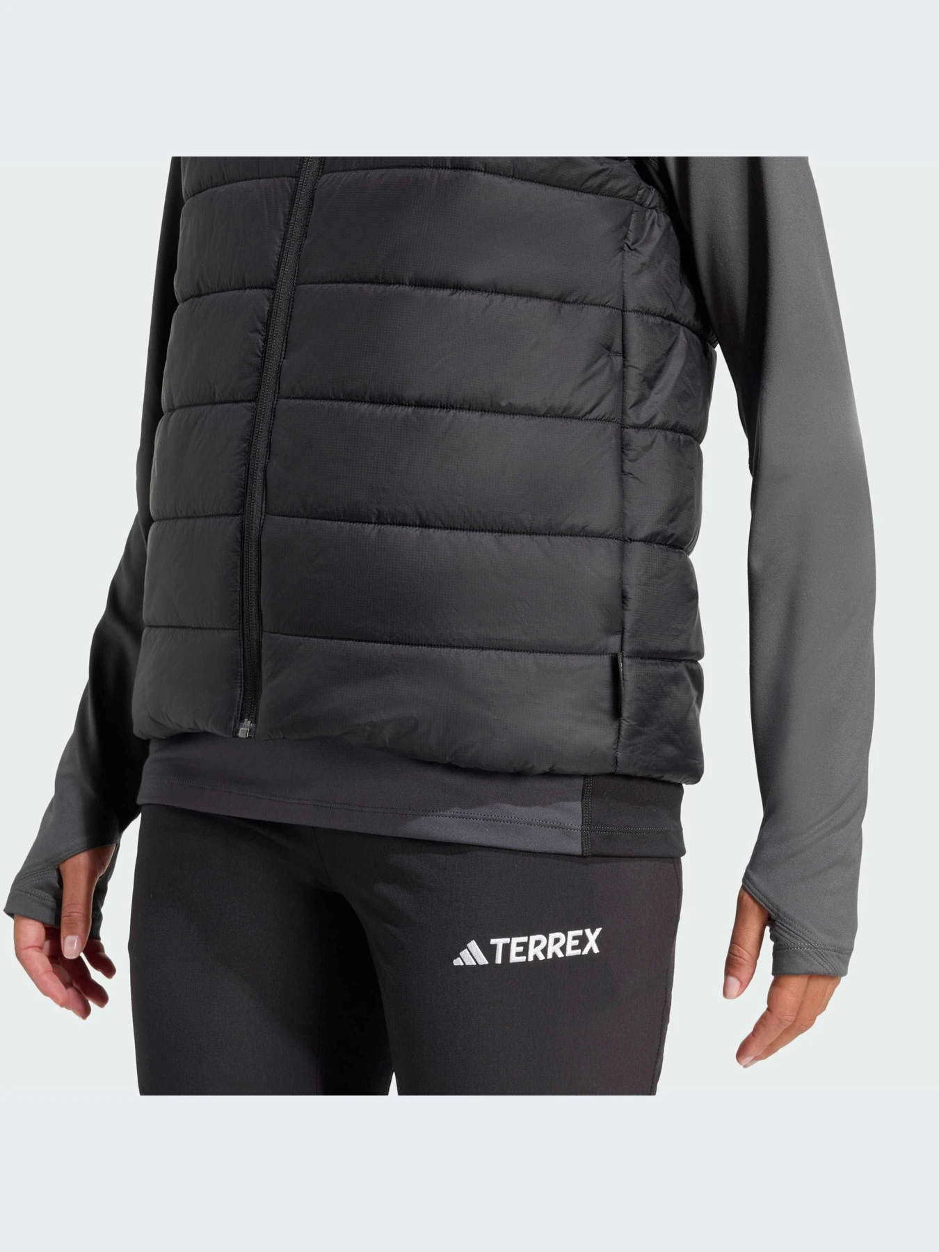 Куртки и дубленки Adidas модель KA9737-KZ Куртки и дубленки Adidas модель KA9737-KZ Фото
