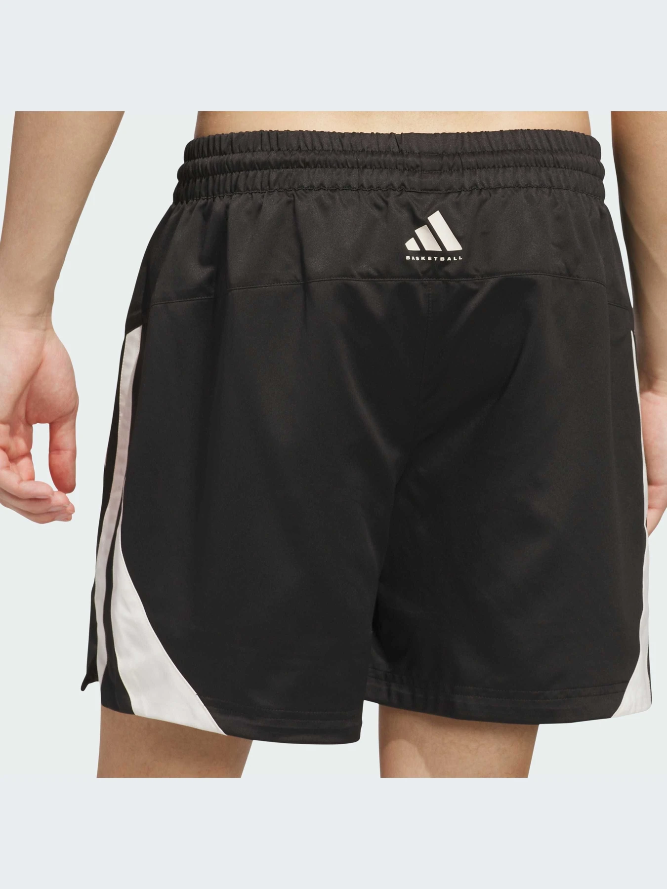 Шорты Adidas модель KB0557-KZ Шорты Adidas модель KB0557-KZ Фото