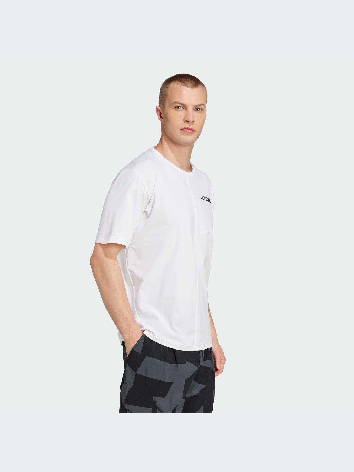 Футболки и поло Adidas модель JE0391-KZ Футболки и поло Adidas модель JE0391-KZ Фото