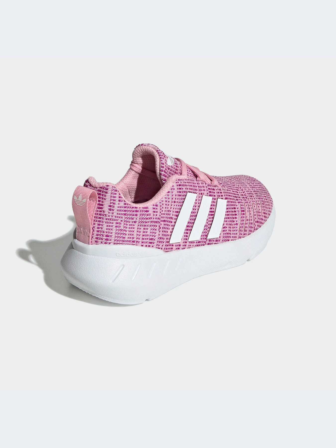 Кроссовки Adidas Swift модель GW8181-KZ Кроссовки Adidas Swift модель GW8181-KZ Фото