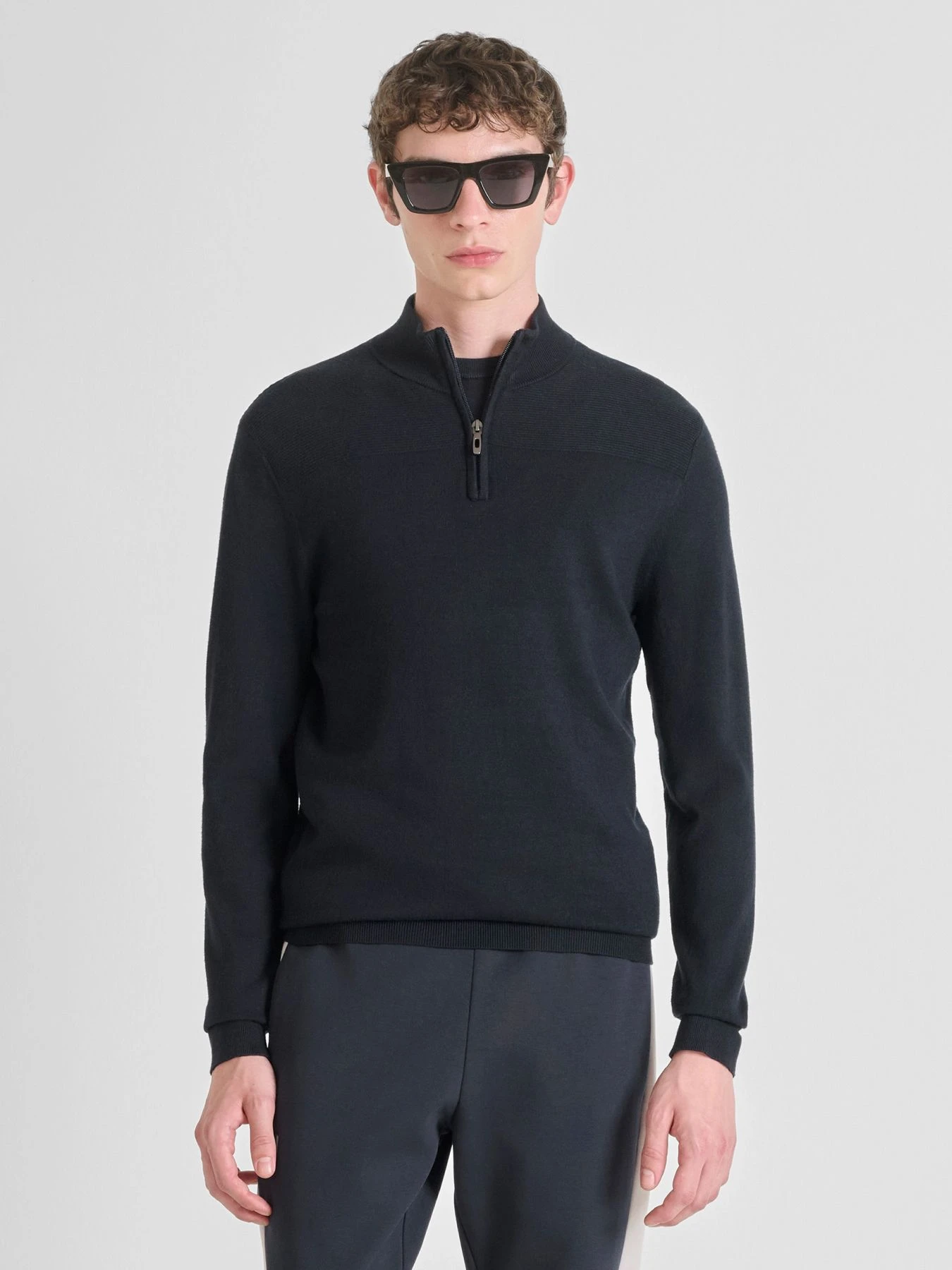 Худи и свитшоты Antony Morato модель MMSW01542-YA500002-7139 Фото