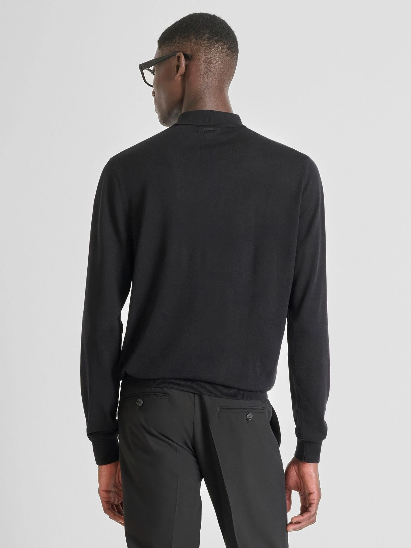Худи и свитшоты Antony Morato модель MMSW01539-YA400145-9000 Фото