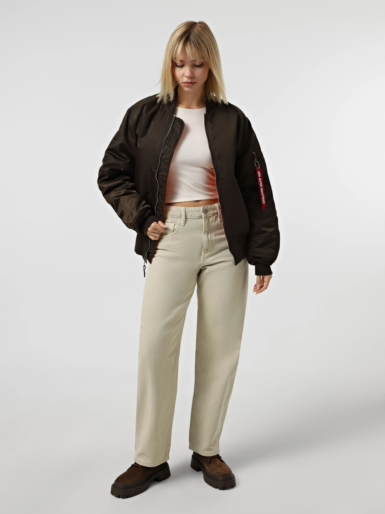 Куртки и дубленки Alpha Industries модель MJM21000C1_225 Куртки и дубленки Alpha Industries модель MJM21000C1_225 Фото