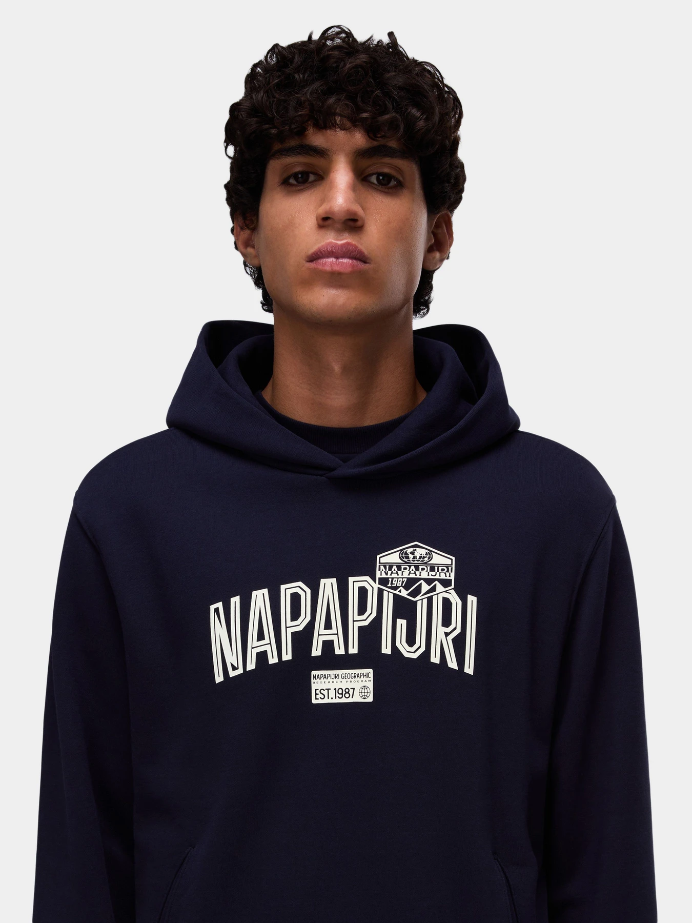 Худи и свитшоты Napapijri модель NP0A88UB_176 Худи и свитшоты Napapijri модель NP0A88UB_176 Фото