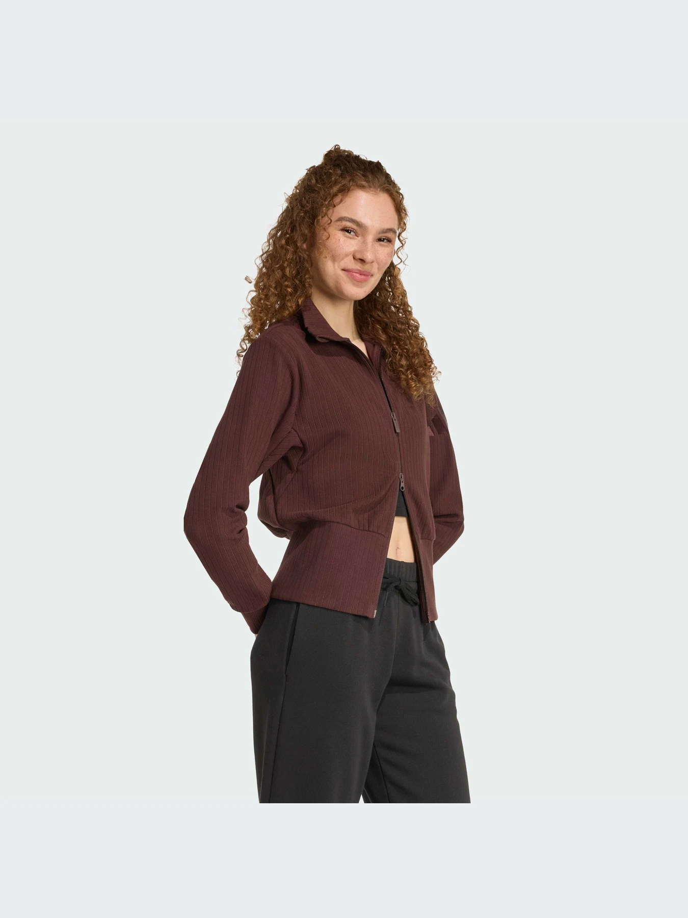 Худи и свитшоты Adidas модель JM5947-KZ Худи и свитшоты Adidas модель JM5947-KZ Фото