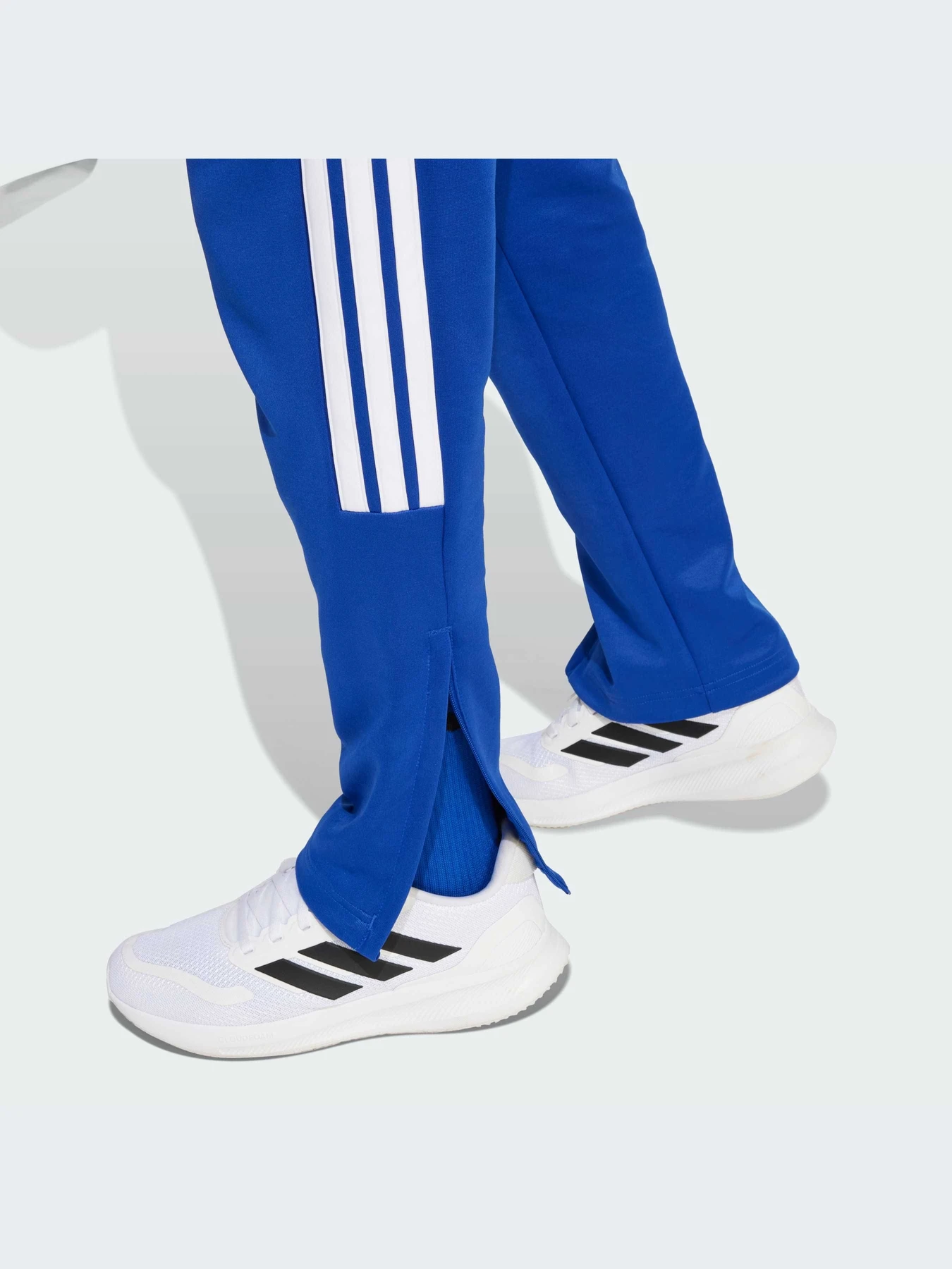 Брюки Adidas Tiro модель JW5106-KZ Брюки Adidas Tiro модель JW5106-KZ Фото