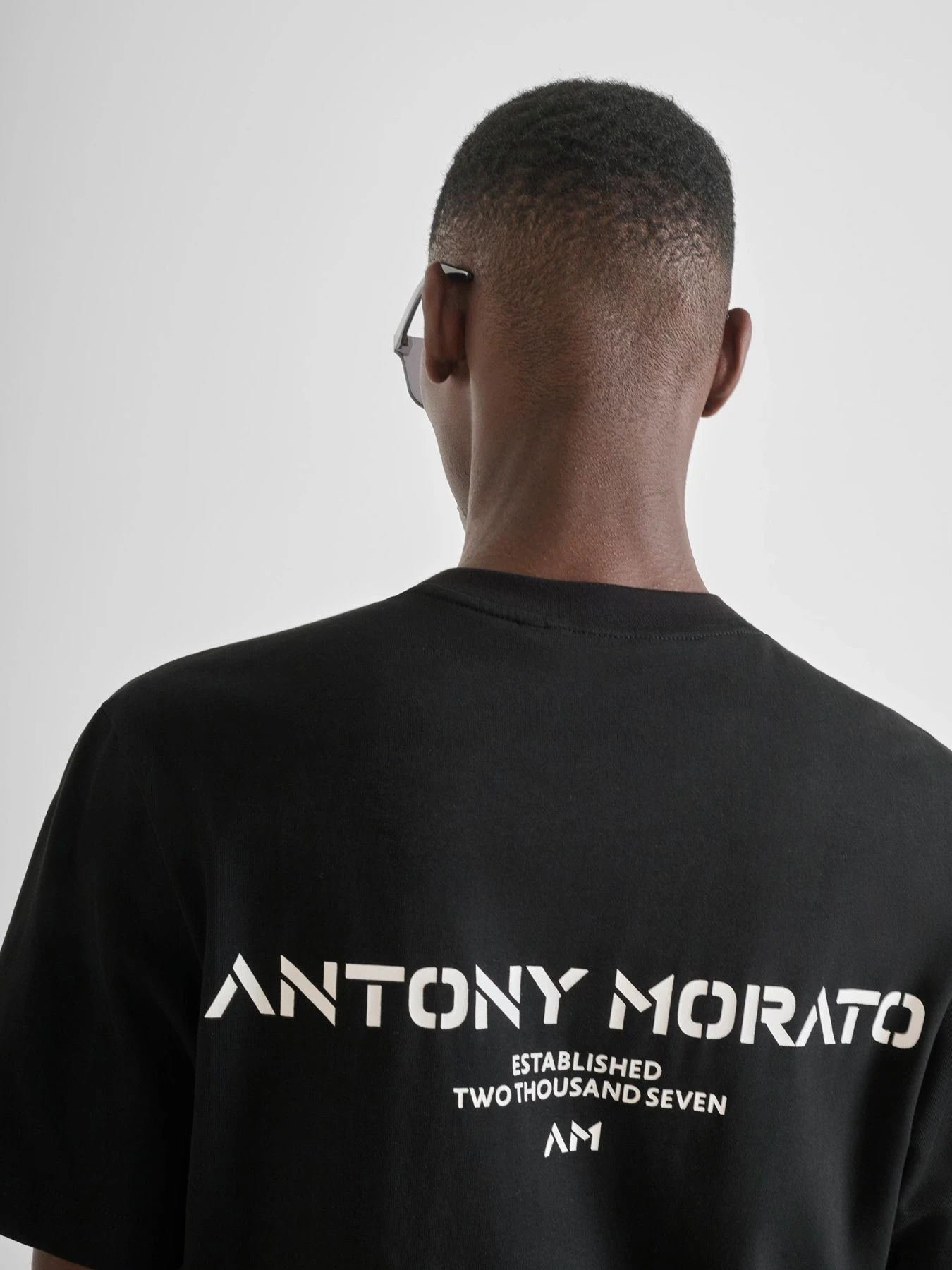 Футболки и поло Antony Morato модель MMKS02540-FA100239-9000 Фото