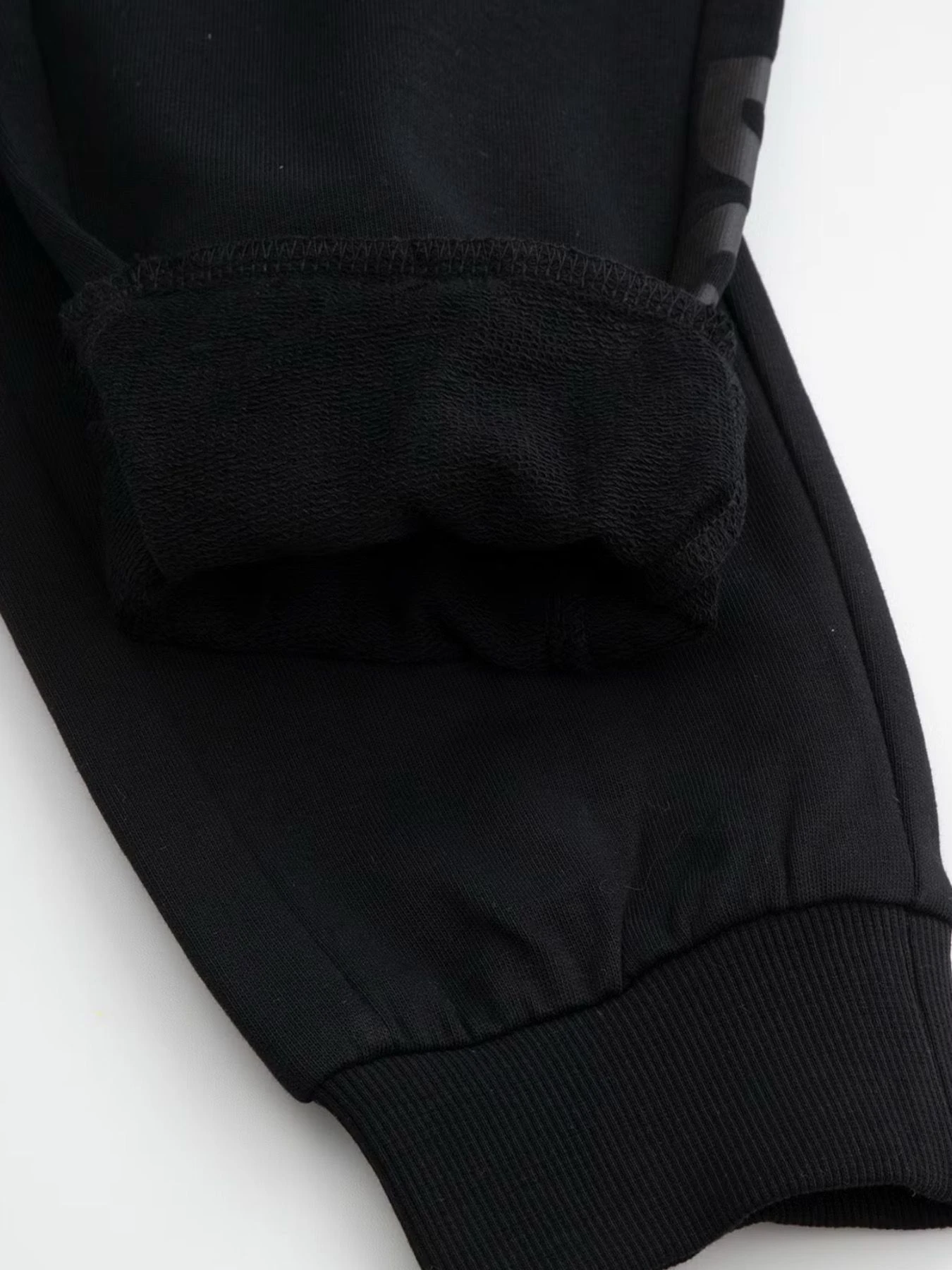Брюки Coccodrillo спортивные брюки модель WC5120101DBJ Брюки Coccodrillo спортивные брюки модель WC5120101DBJ Фото