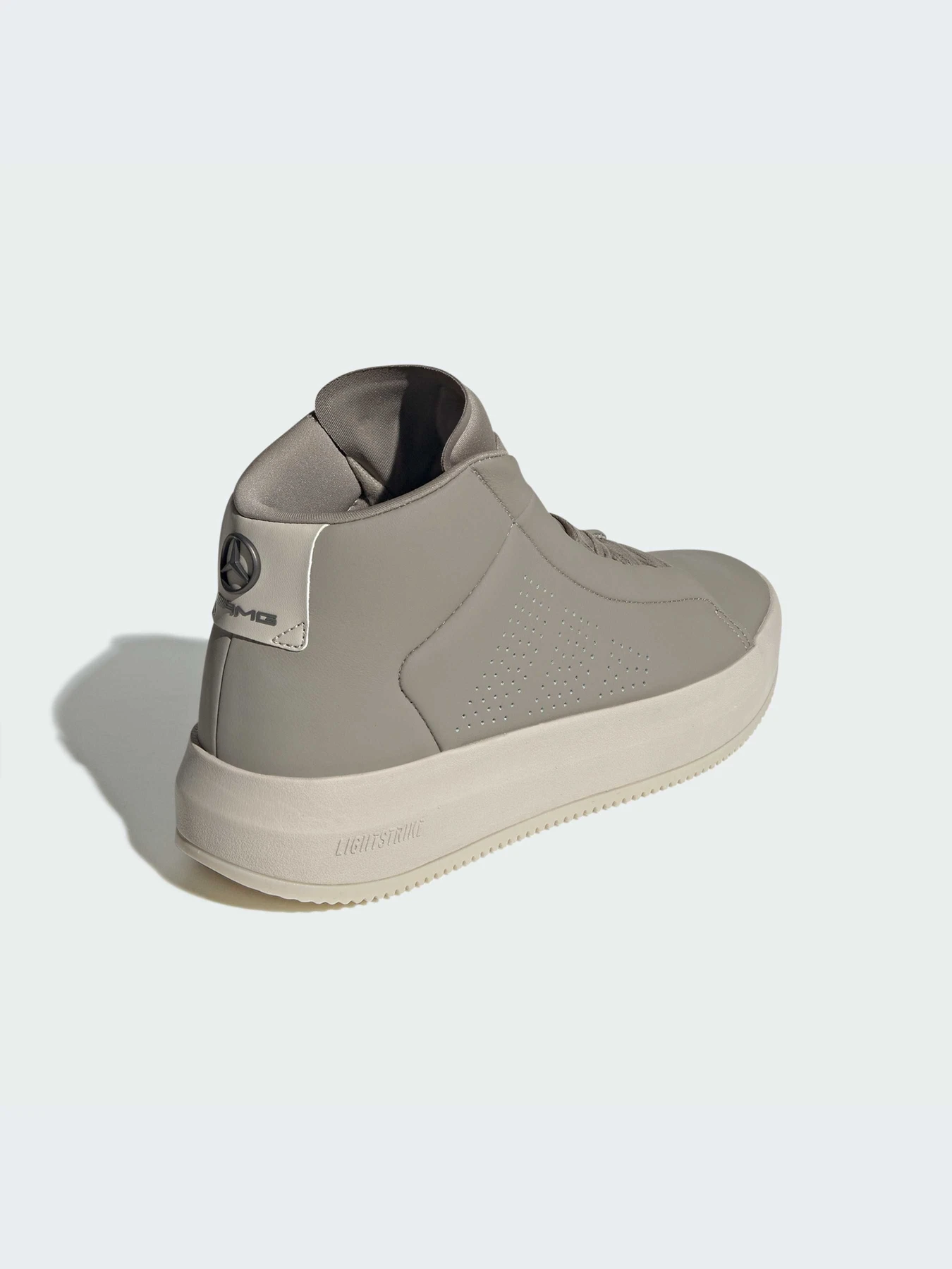 Кроссовки Adidas модель JR1060-KZ Кроссовки Adidas модель JR1060-KZ Фото