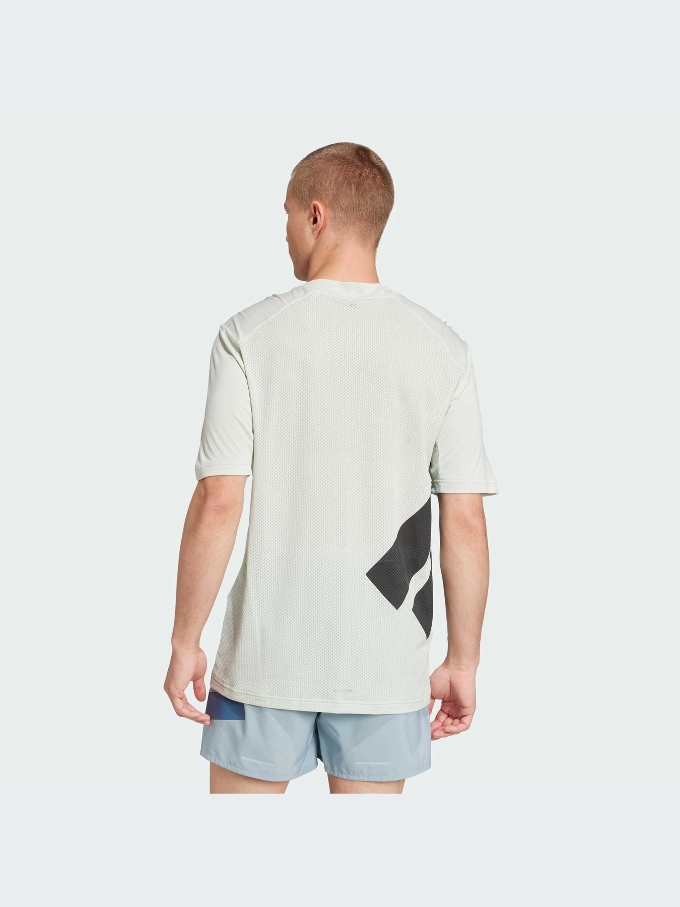 Футболки и поло Adidas модель JN8156-KZ Футболки и поло Adidas модель JN8156-KZ Фото