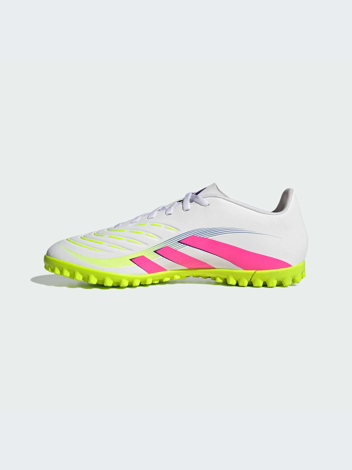 Кроссовки Adidas Predator модель ID3785-KZ Кроссовки Adidas Predator модель ID3785-KZ Фото