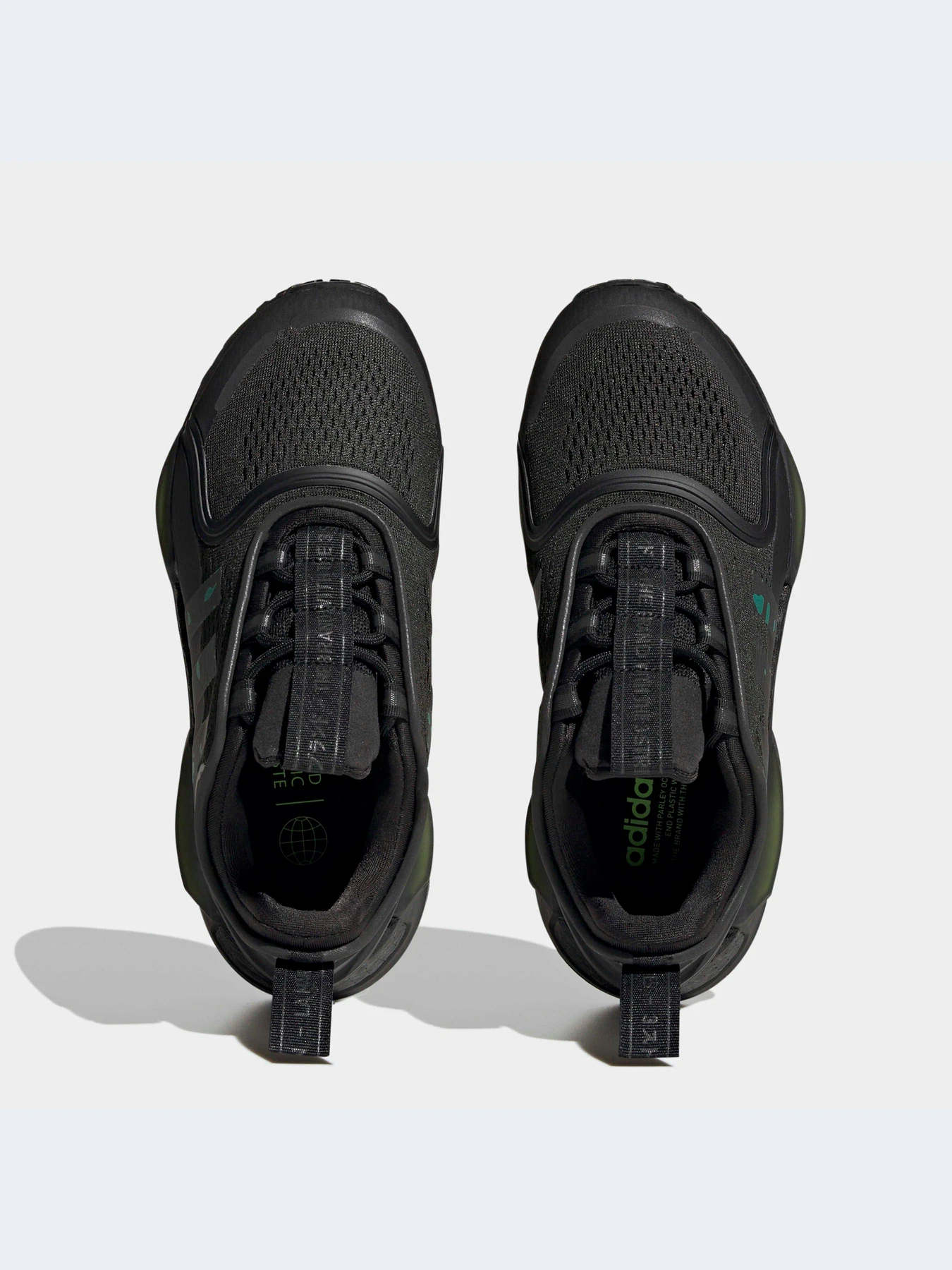 Кроссовки Adidas NMD модель HQ1671-KZ Кроссовки Adidas NMD модель HQ1671-KZ Фото