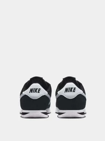 Кроссовки NIKE модель IH7654-002 Фото