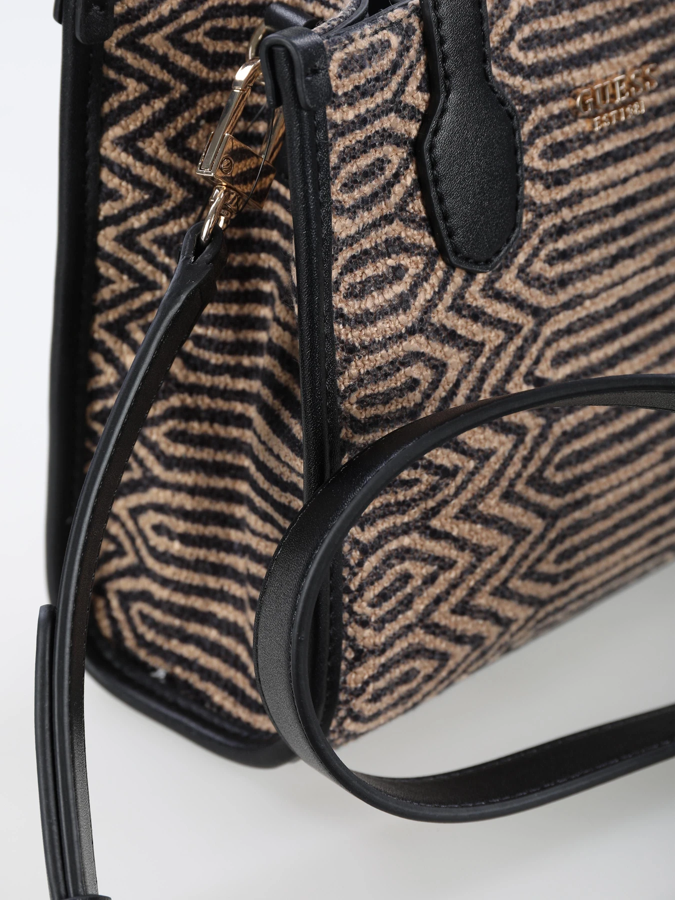 Сумки GUESS модель HWWC86-65770-NTB Фото