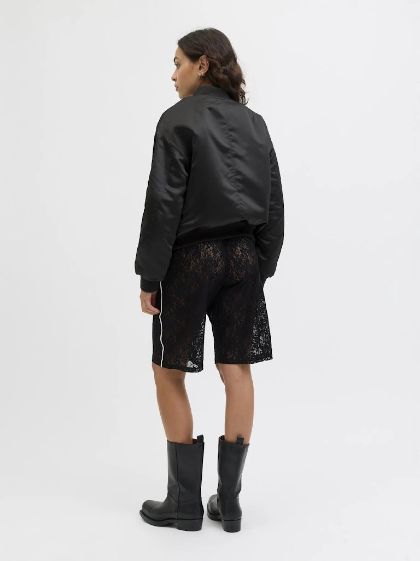 Куртки и дубленки JACK & JONES модель 12224679_Black Фото