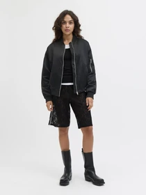 Куртки и дубленки JACK & JONES модель 12224679_Black Фото