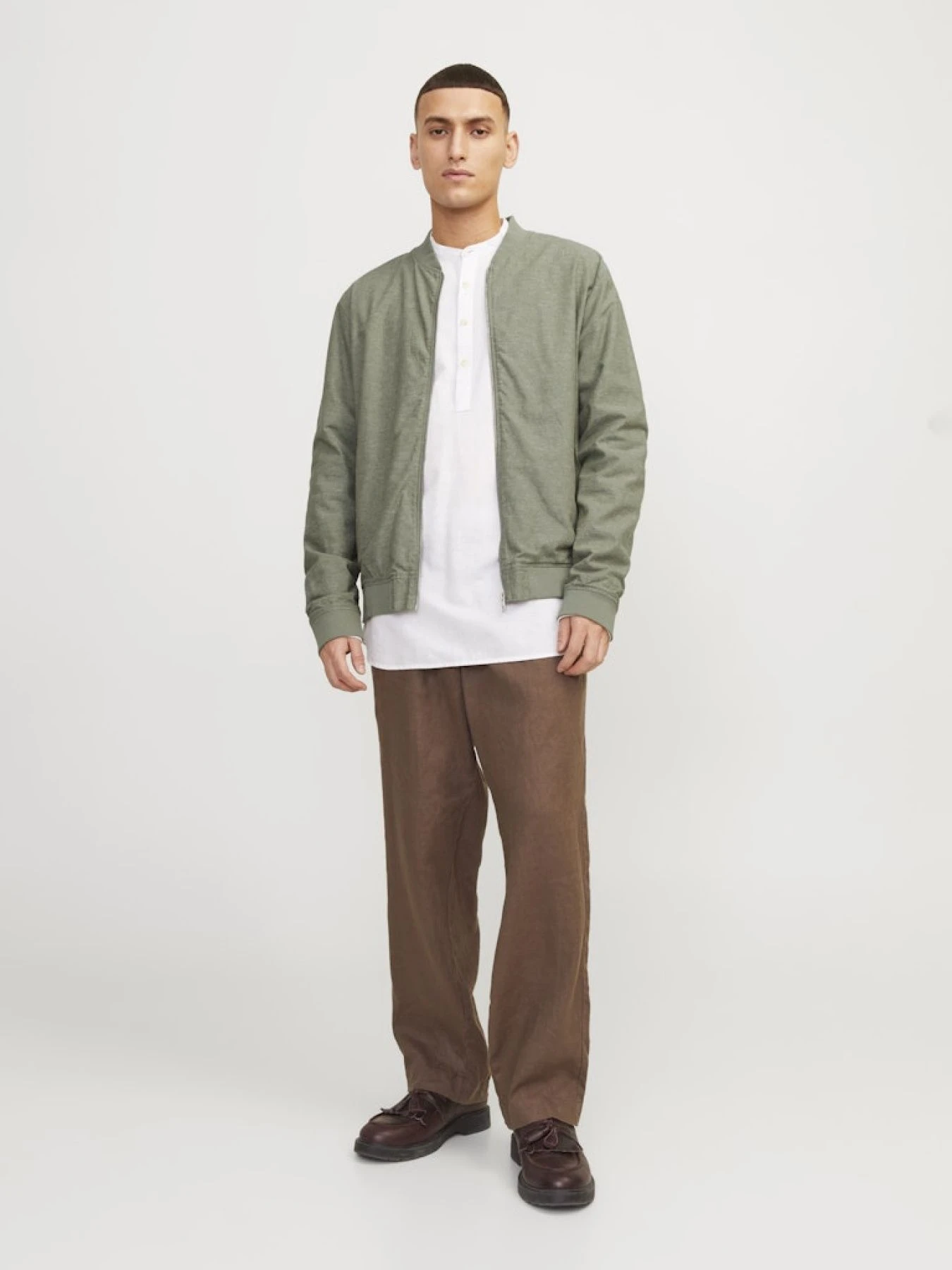 Куртки и дубленки JACK & JONES модель 12248914_DeepLichenGreen Фото