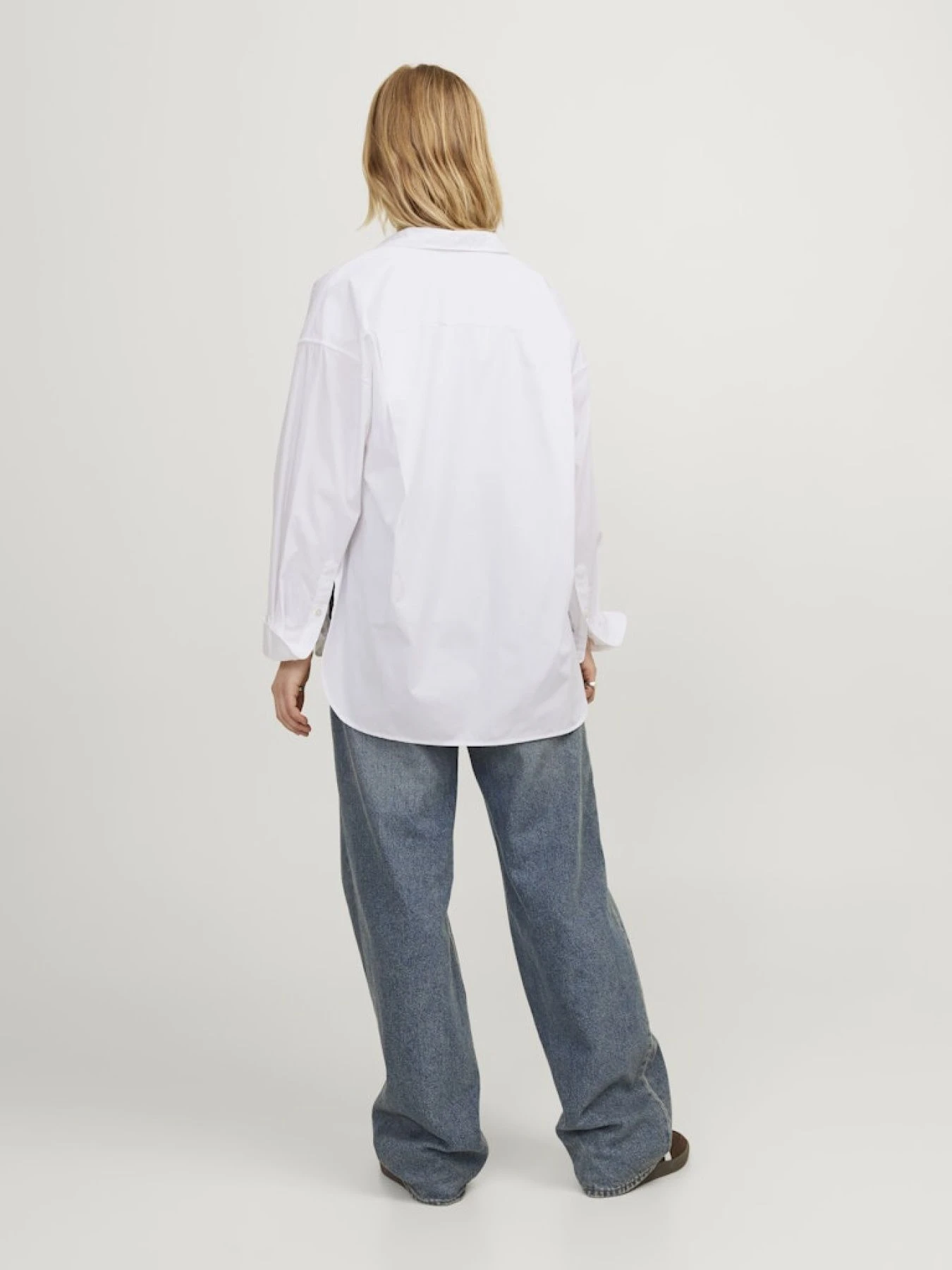 Рубашки JACK & JONES модель 12200353_White Рубашки JACK & JONES модель 12200353_White Фото