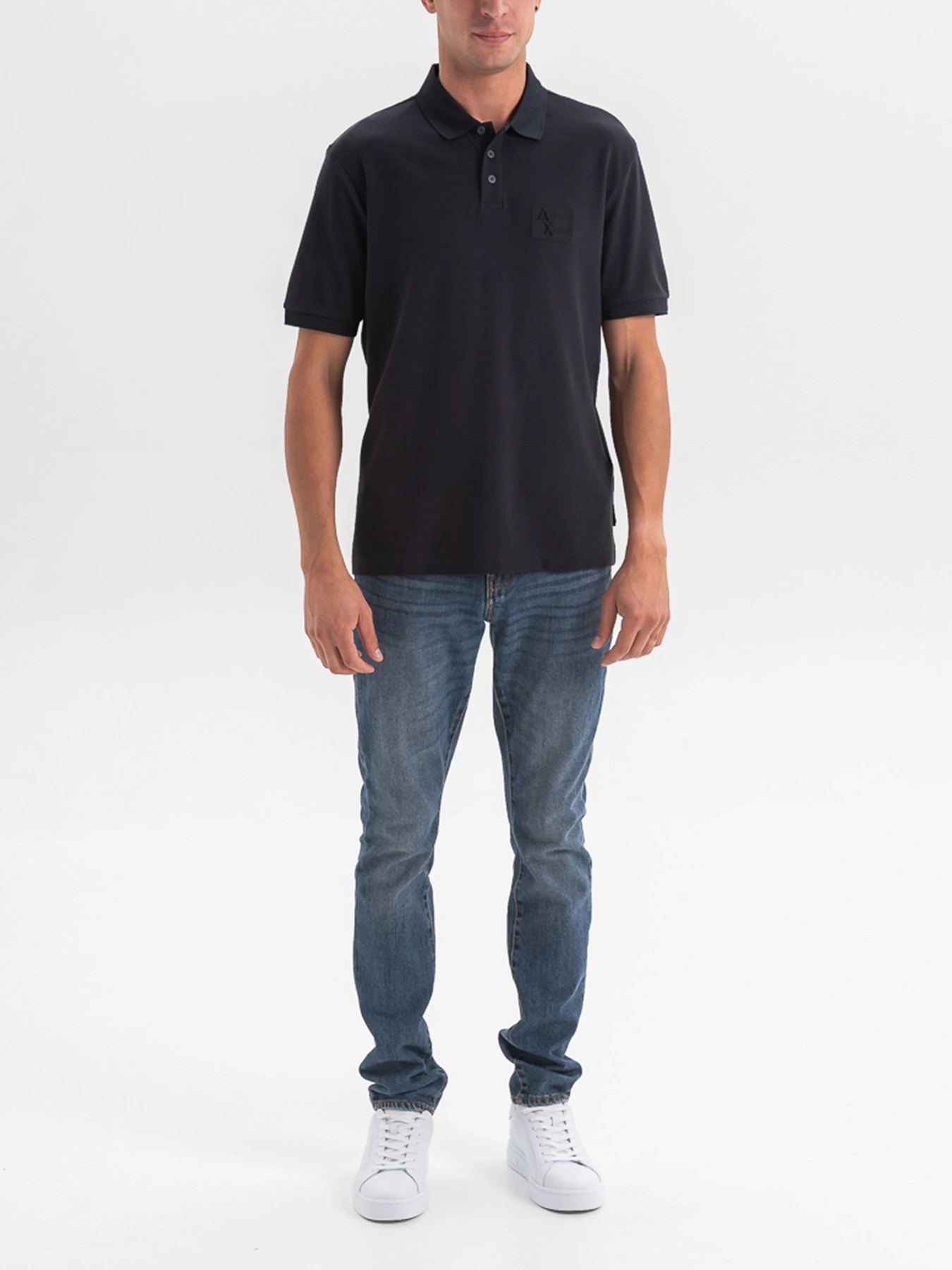 Джинсы Armani Exchange модель XM000070-AF19775-MB001 Джинсы Armani Exchange модель XM000070-AF19775-MB001 Фото