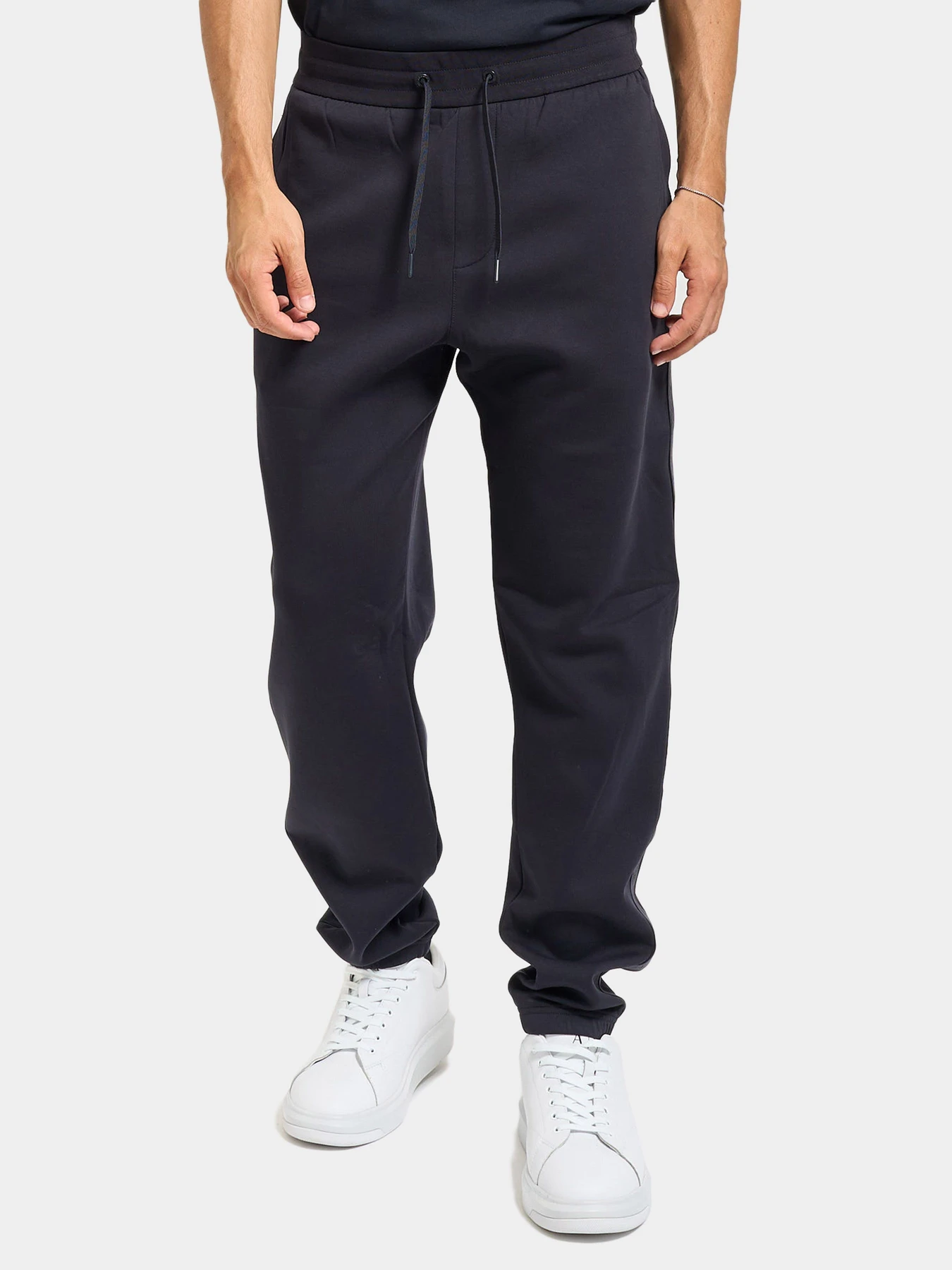 Брюки Armani Exchange модель XM001301-AF10818-UB101 Брюки Armani Exchange модель XM001301-AF10818-UB101 Фото