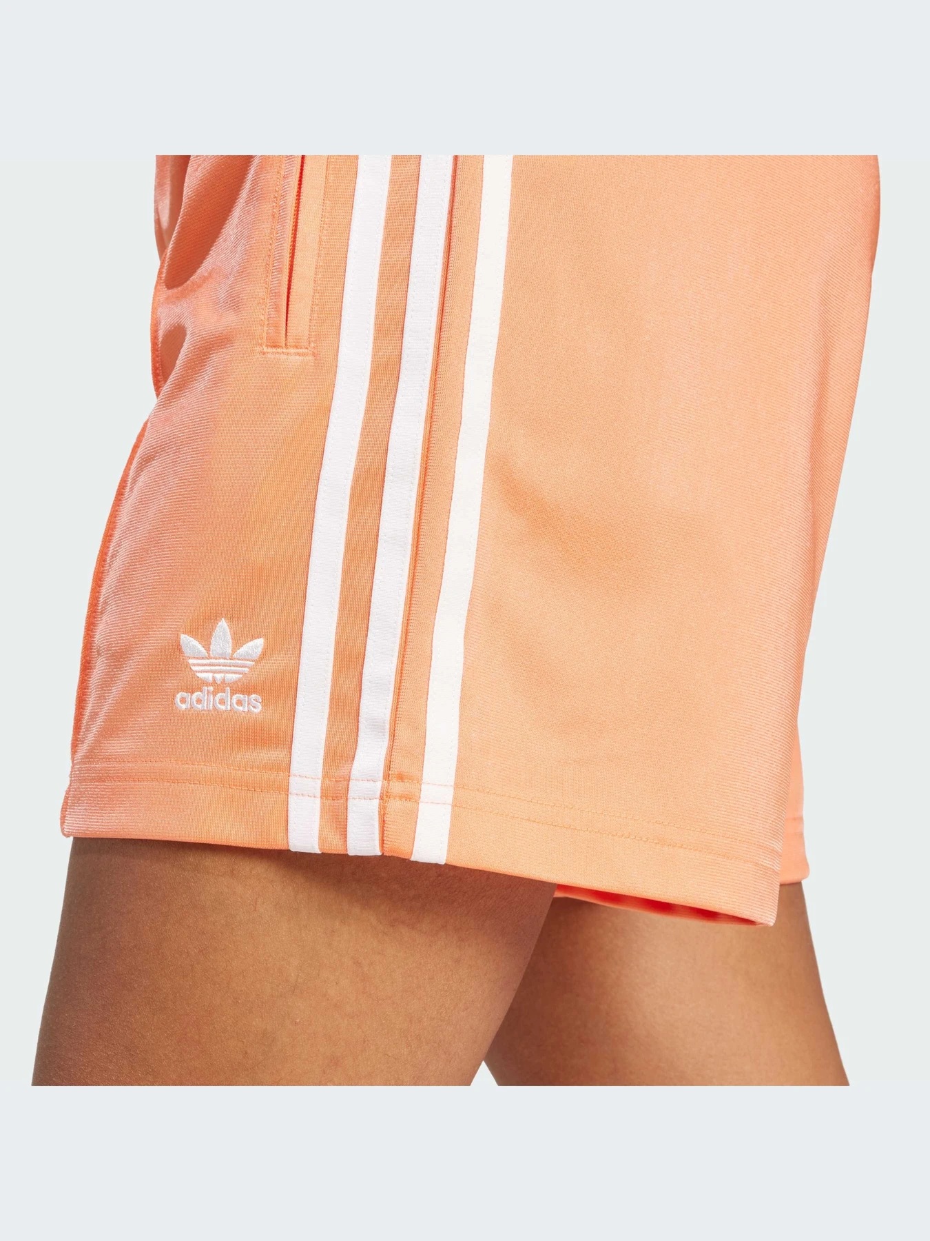 Шорты Adidas Adicolor модель JD0818-KZ Шорты Adidas Adicolor модель JD0818-KZ Фото