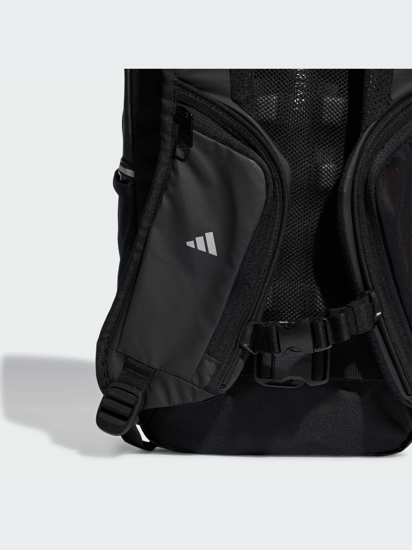 Рюкзаки Adidas модель IT2184-KZ Рюкзаки Adidas модель IT2184-KZ Фото