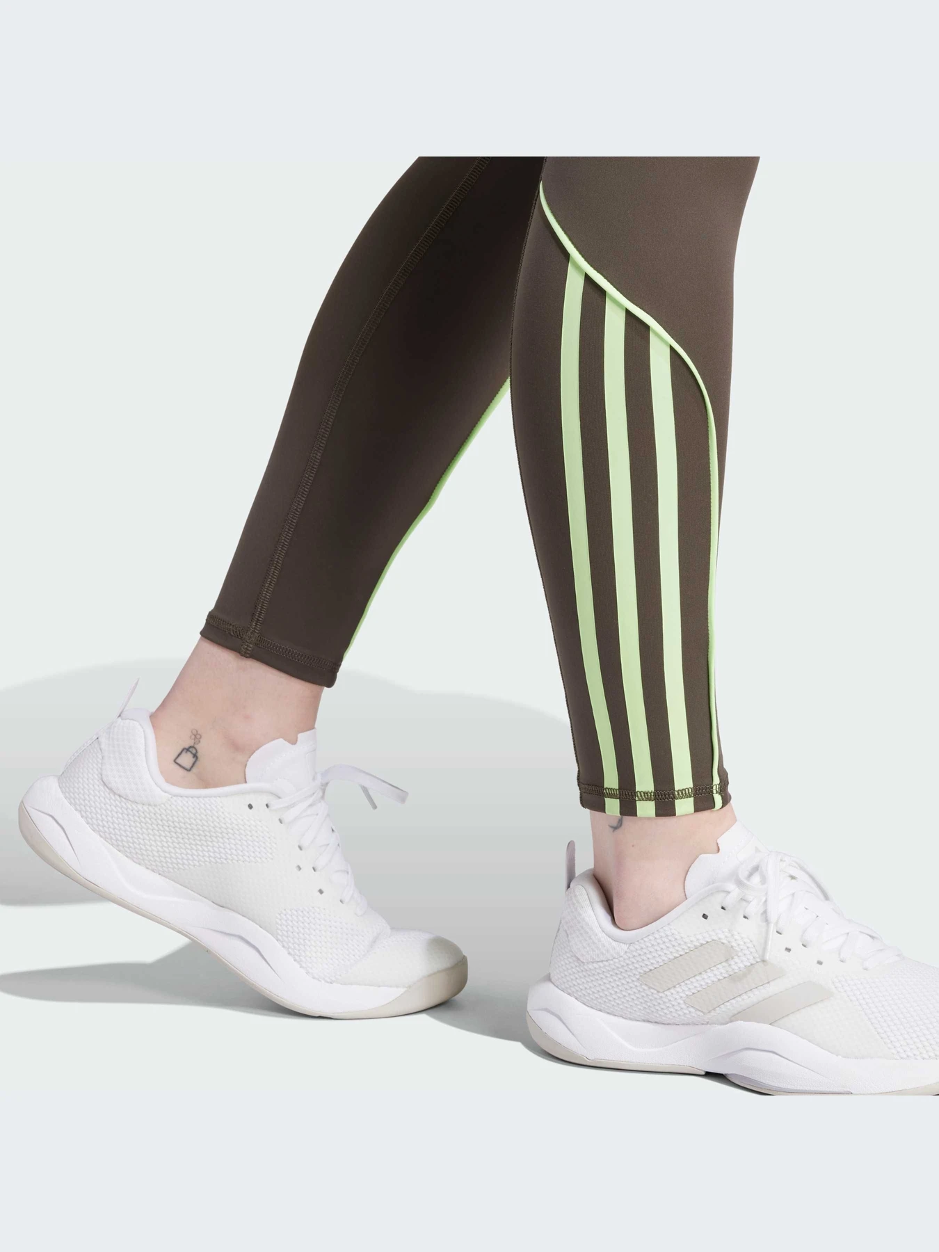 Брюки Adidas модель IS4054-KZ Брюки Adidas модель IS4054-KZ Фото