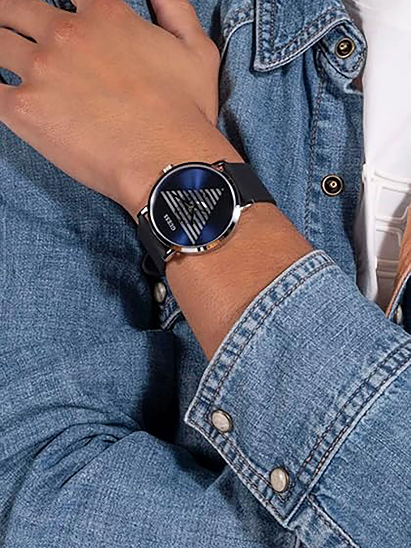 Часы GUESS модель GW0503G2 Часы GUESS модель GW0503G2 Фото