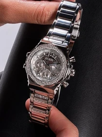 Часы GUESS модель GW0552L1 Фото