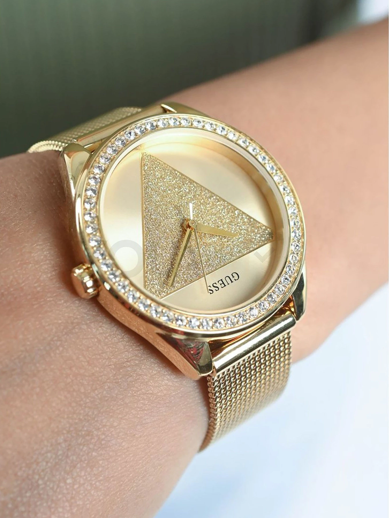 Часы GUESS модель W1142L2 Фото