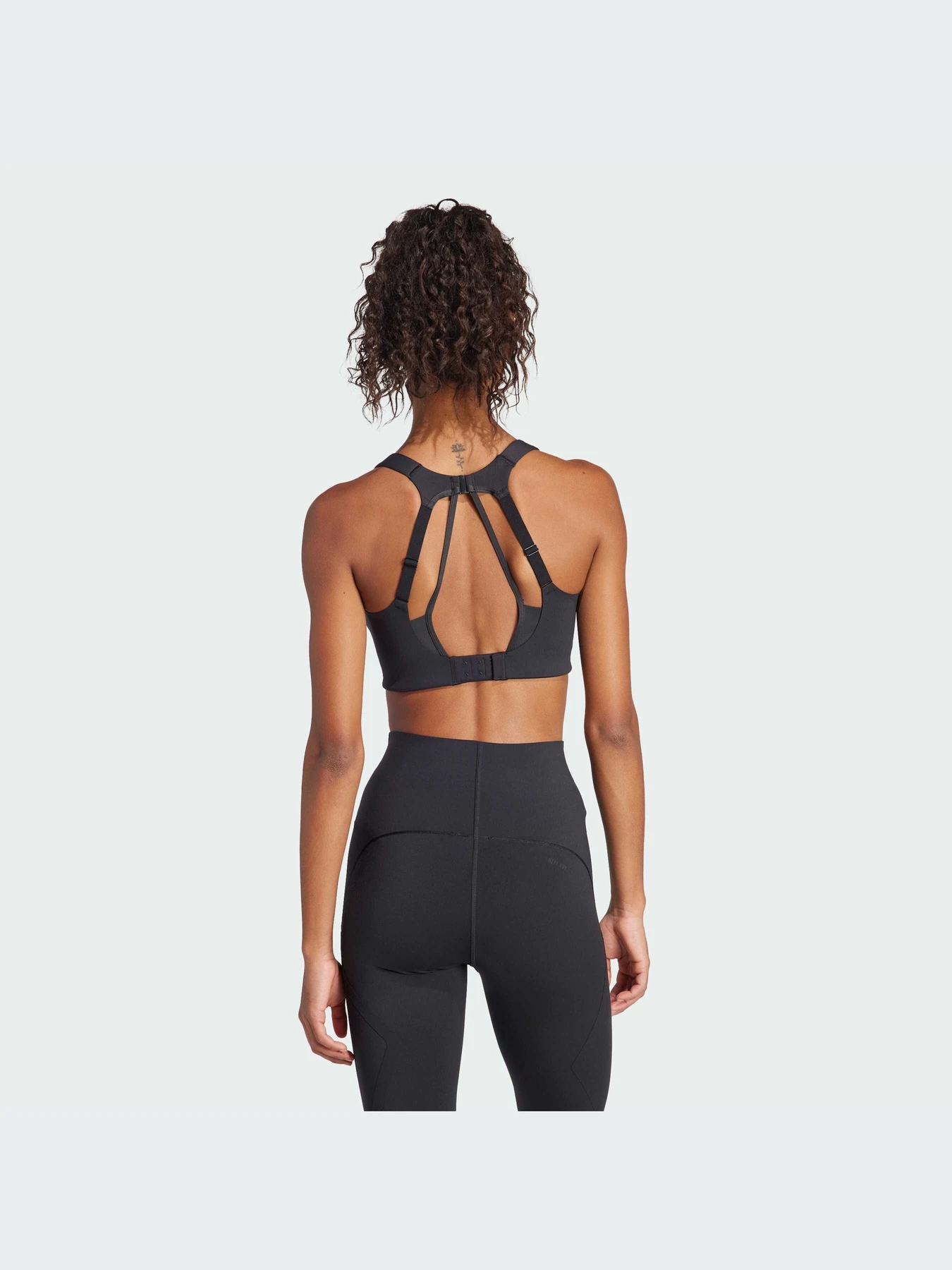 Футболки и поло Adidas модель IQ3346-KZ Футболки и поло Adidas модель IQ3346-KZ Фото