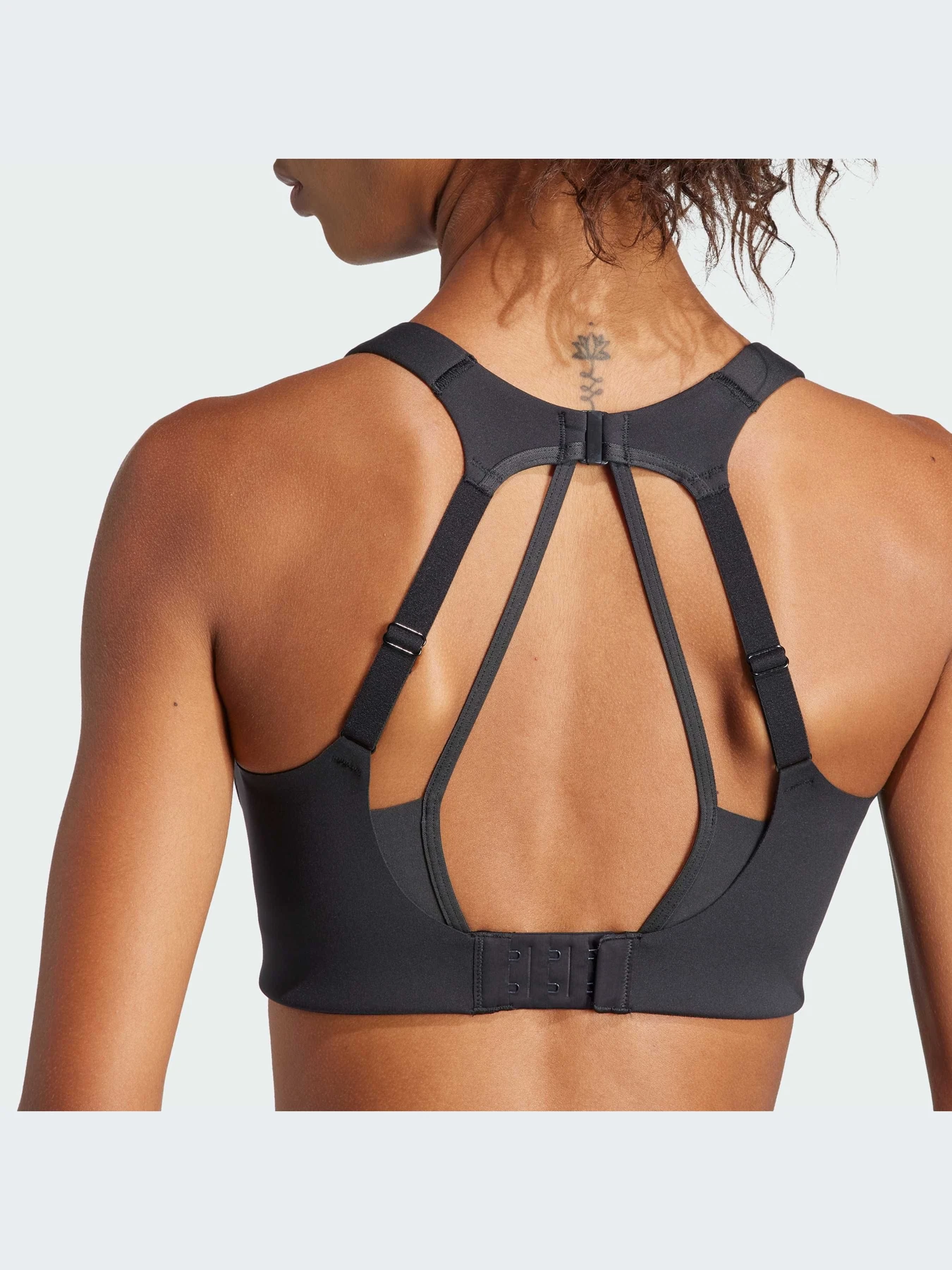 Футболки и поло Adidas модель IQ3346-KZ Футболки и поло Adidas модель IQ3346-KZ Фото